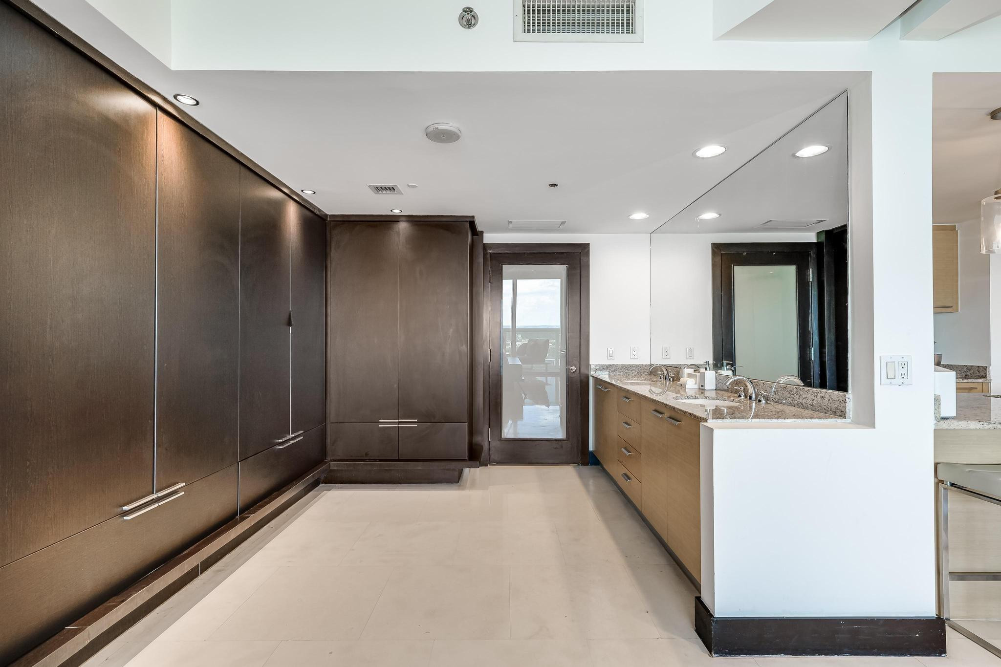 1800 S Ocean Dr 3109