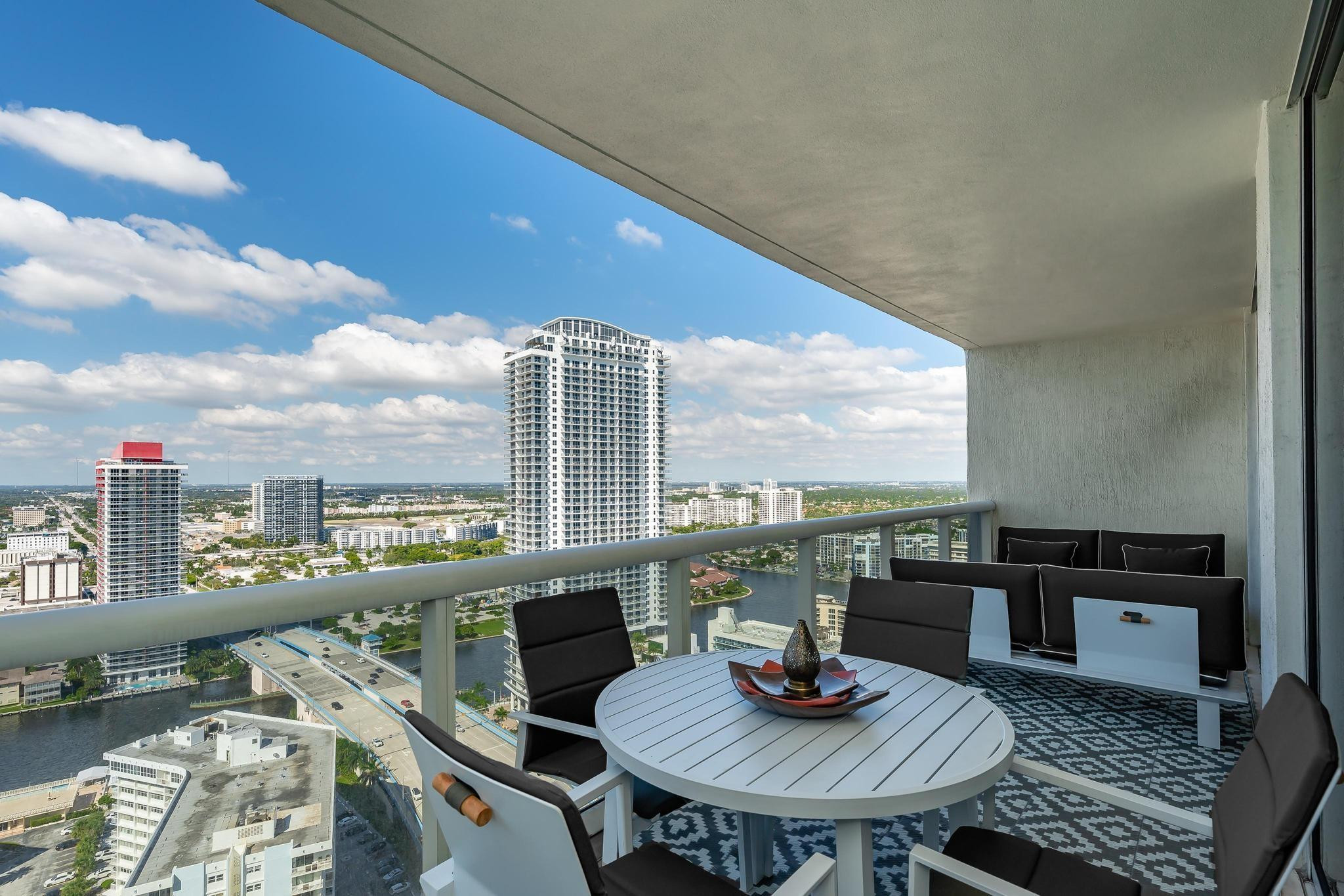 1800 S Ocean Dr 3109