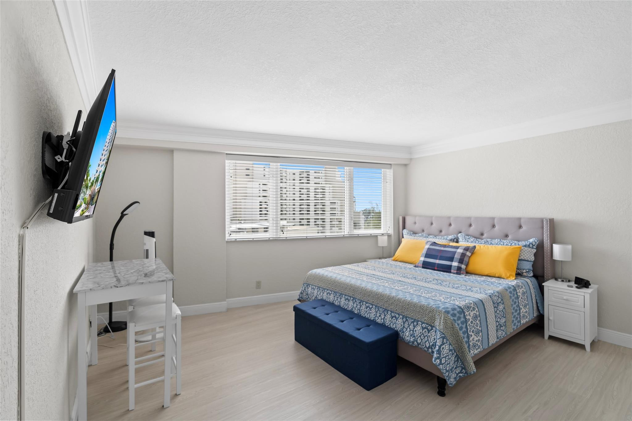 3000 Holiday Dr 1002