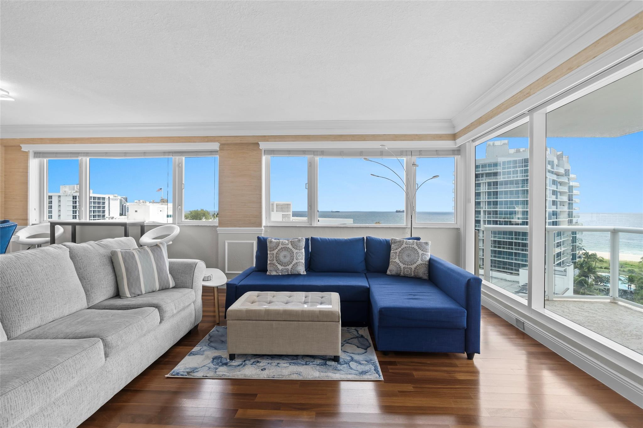 3000 Holiday Dr 1002