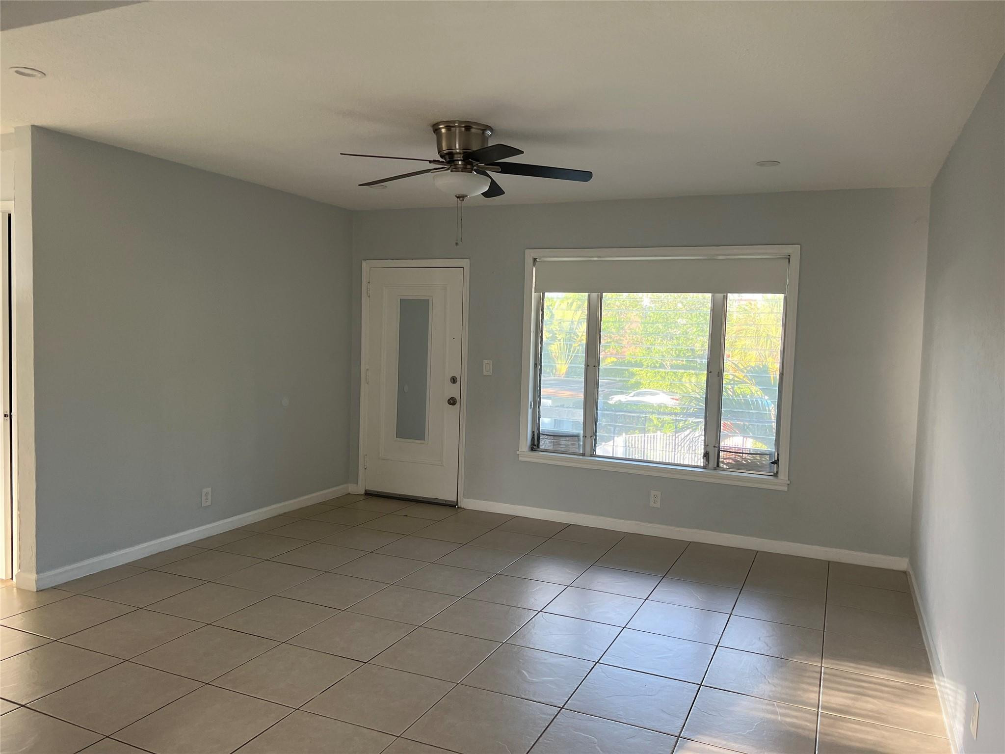 408 NE 7th Avenue 10