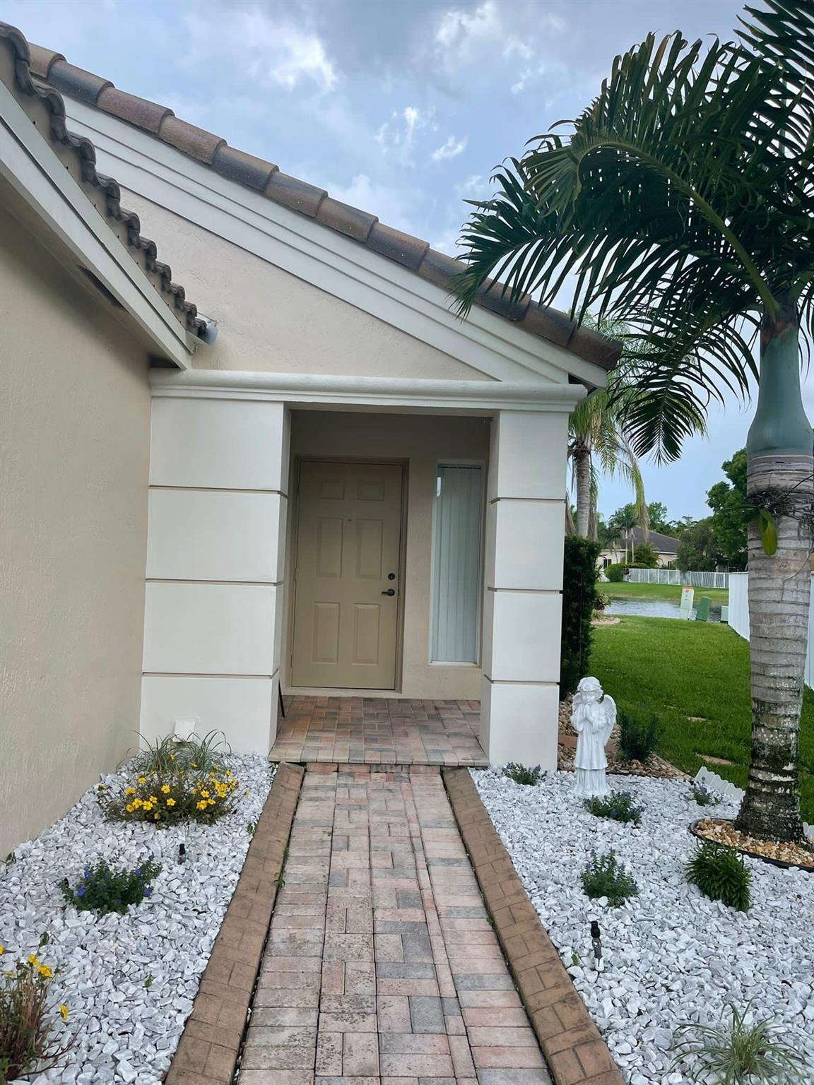 1416 Canary Island Drive, Weston