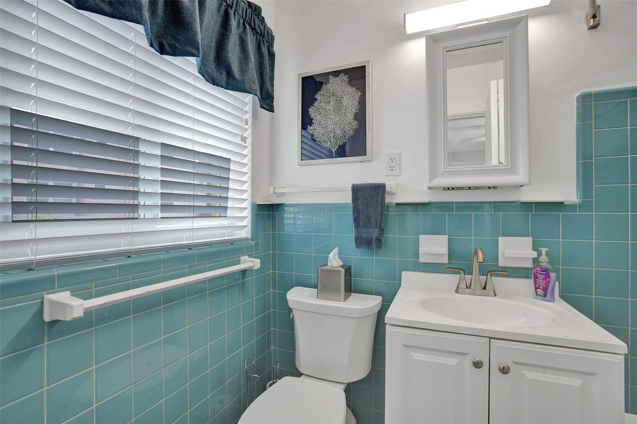 1410 S Ocean Blvd 1F