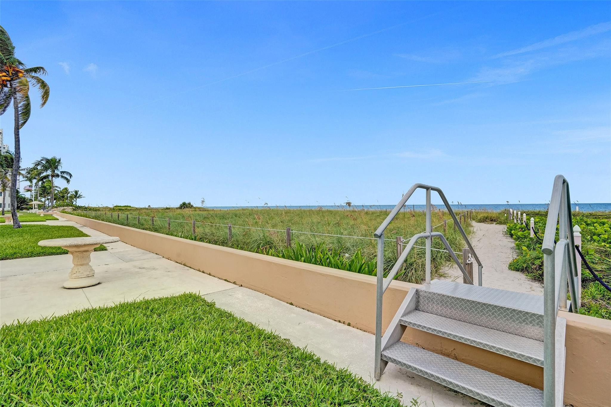 1410 S Ocean Blvd 1F