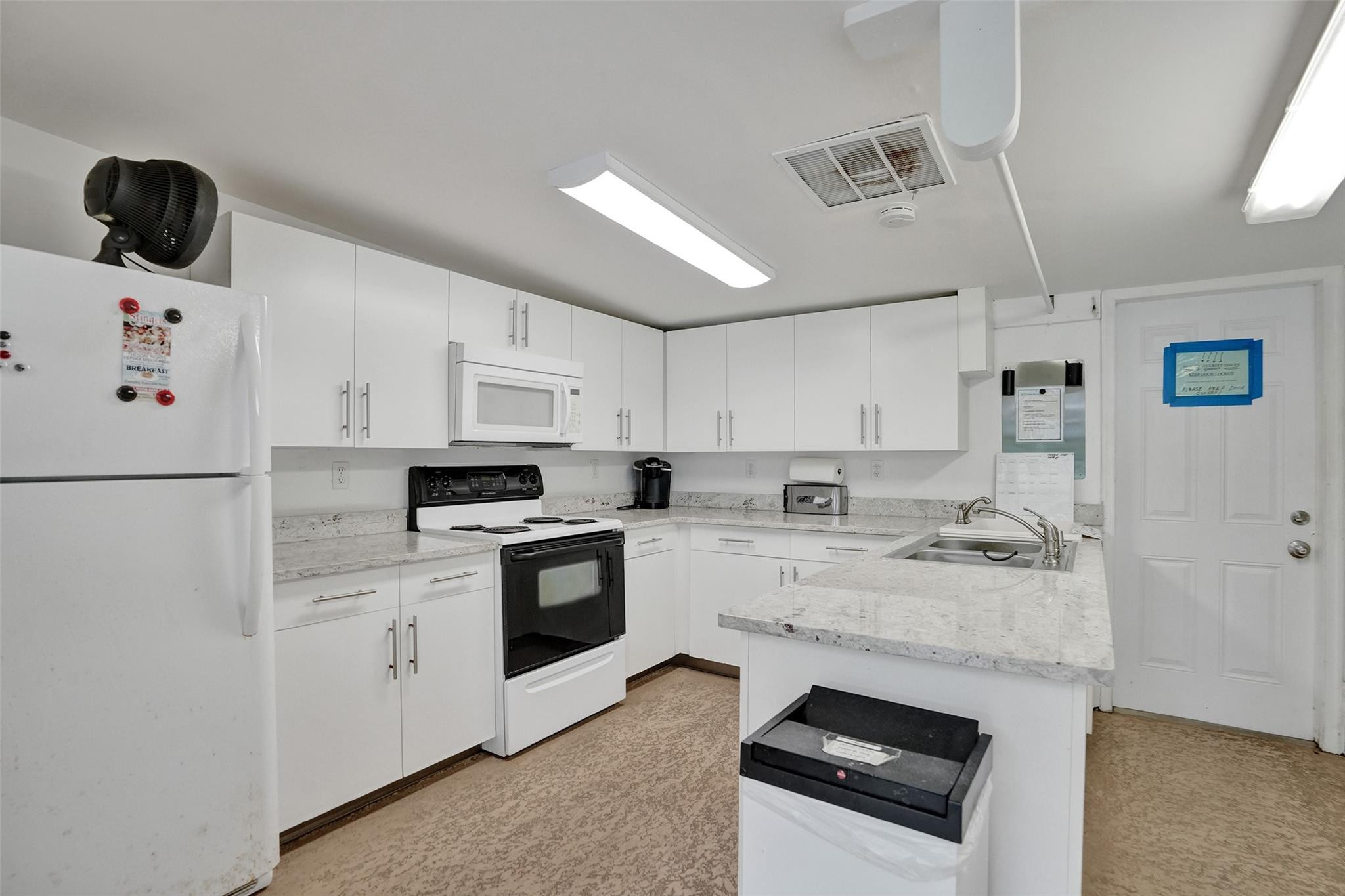 1410 S Ocean Blvd 1F