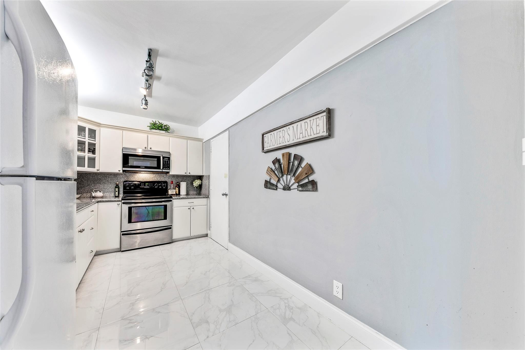 4250 Galt Ocean Dr 4R