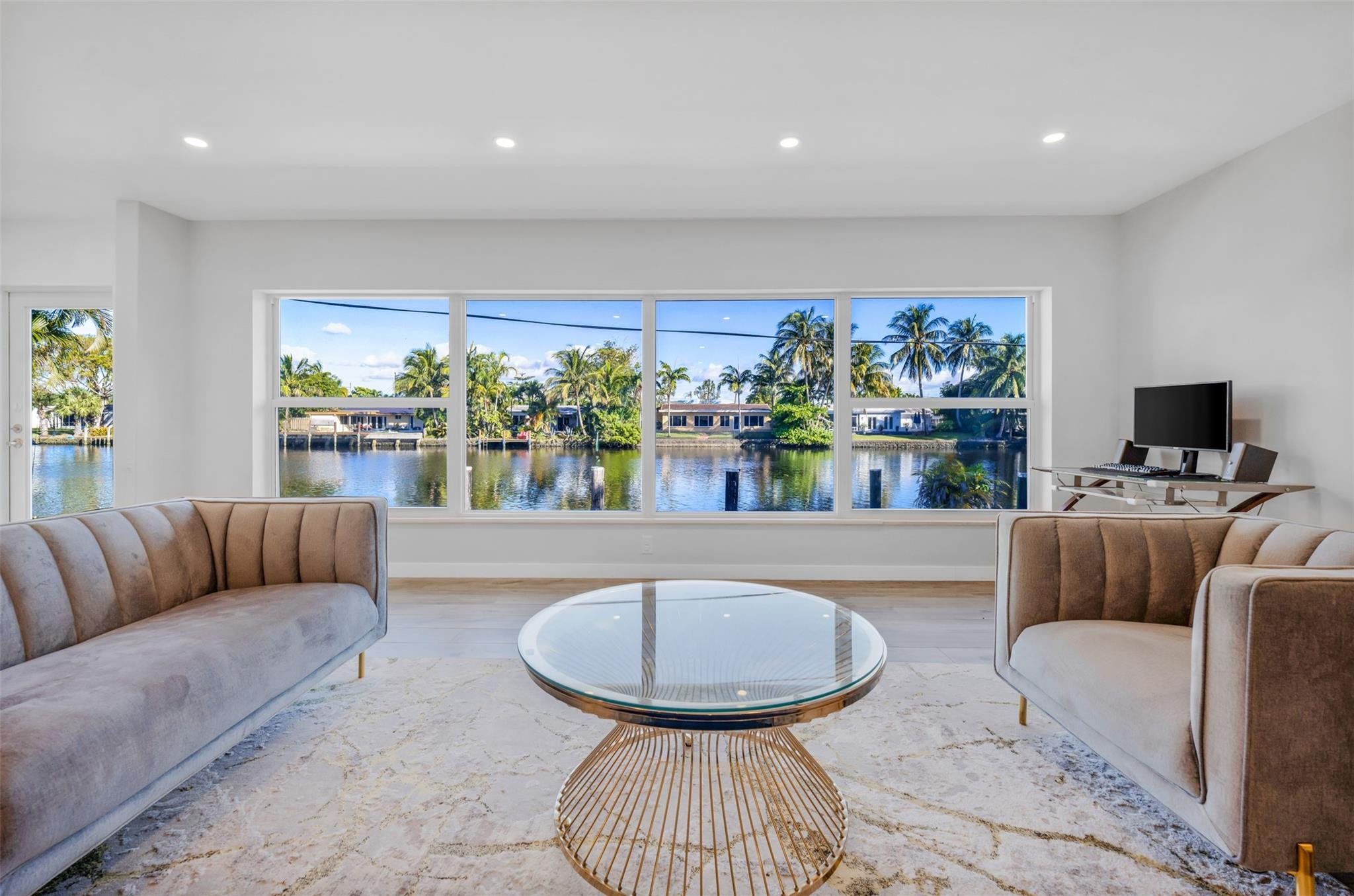 717 NW 30th Street, Wilton Manors