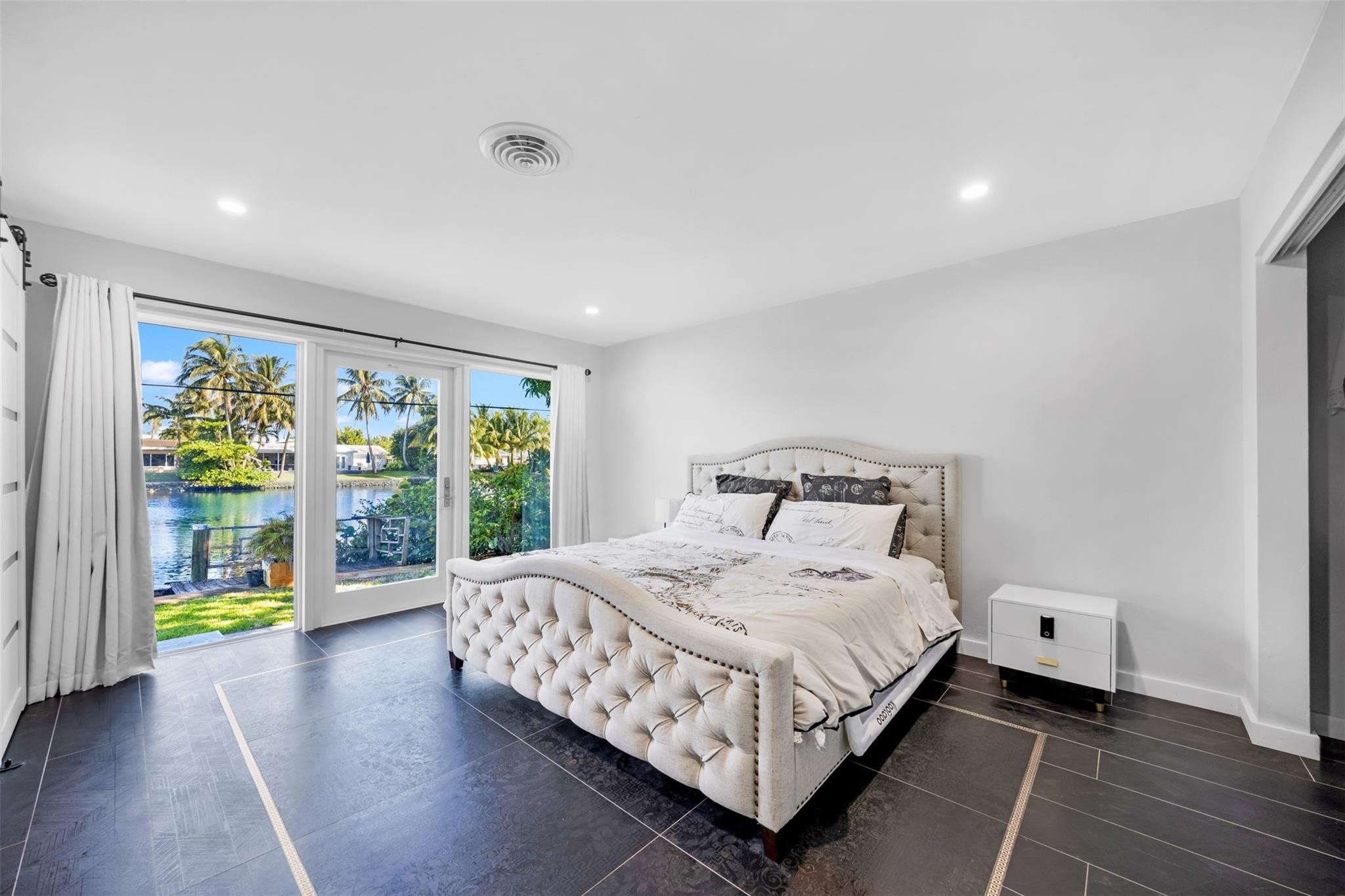 717 NW 30th Street, Wilton Manors