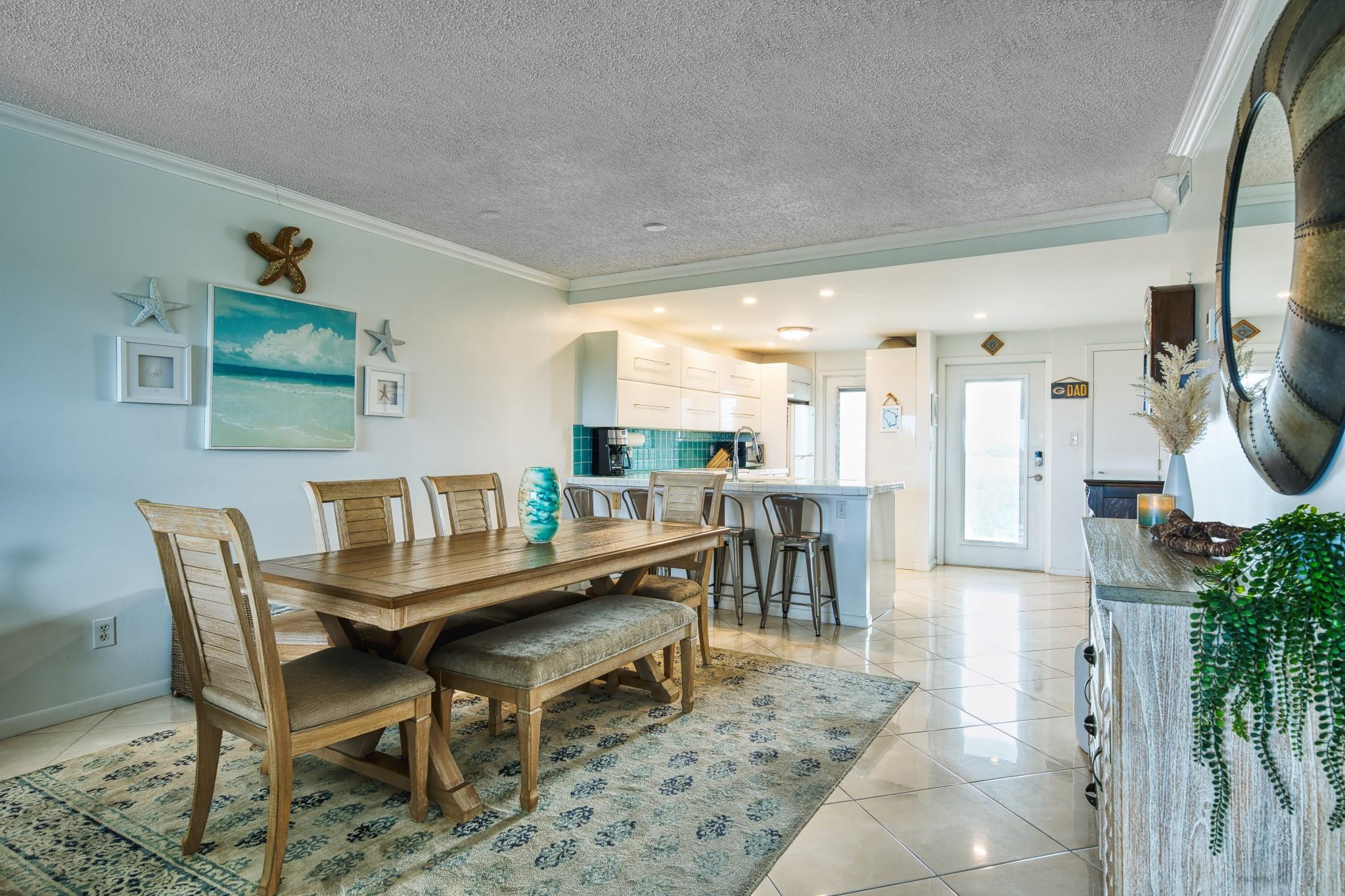 2731 NE 14th Street Cswy 517