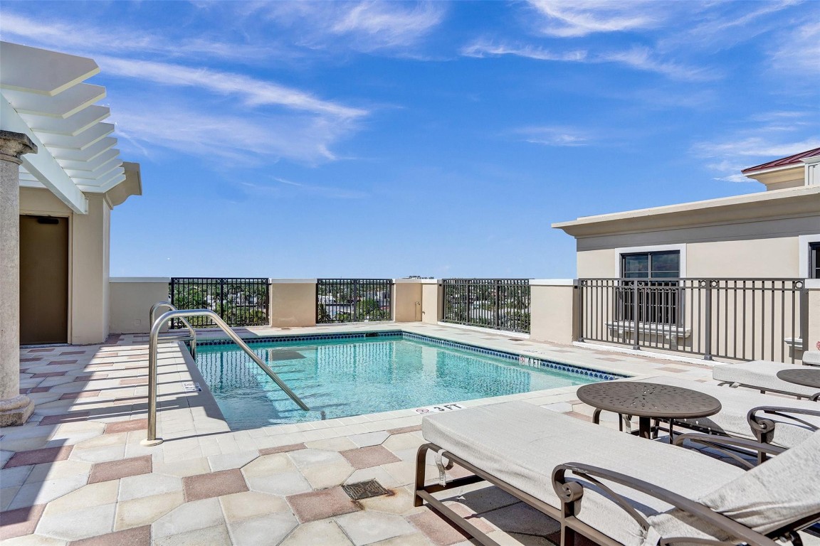 2501 N Ocean Blvd 550