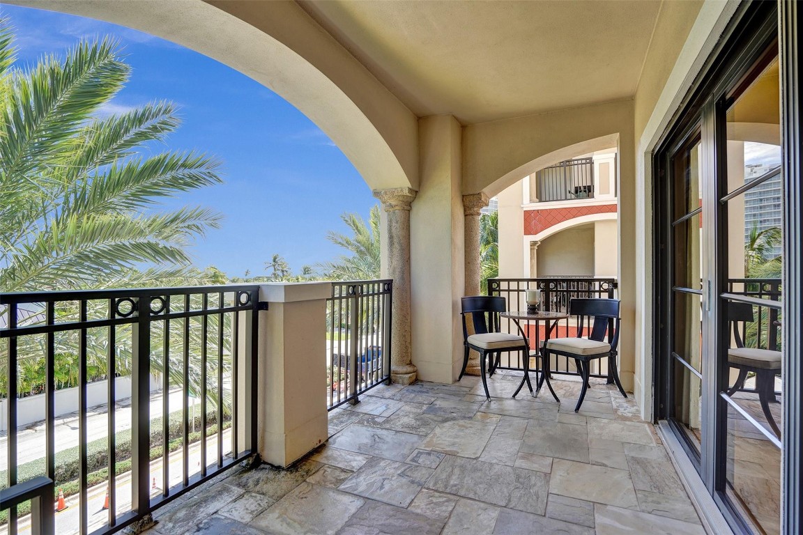 2501 N Ocean Blvd 550