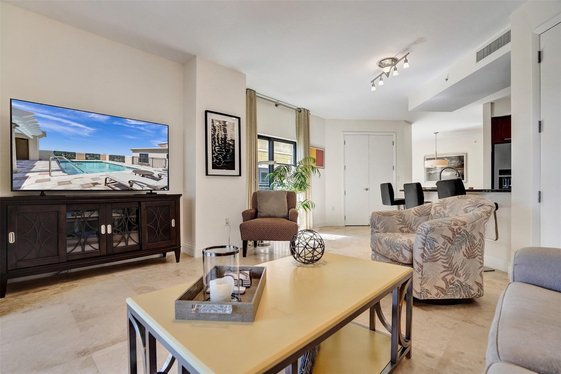 2501 N Ocean Blvd 550