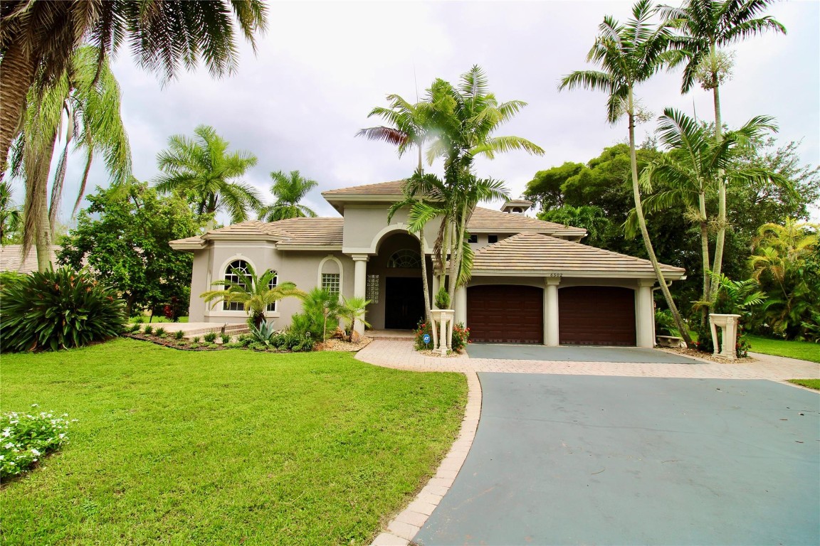6502 NW 66th Way