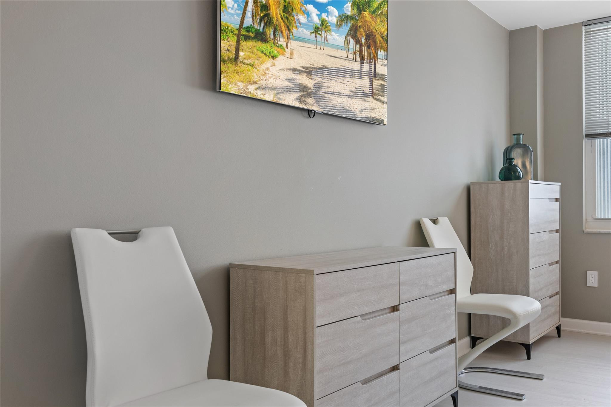 2751 S Ocean Dr 703N