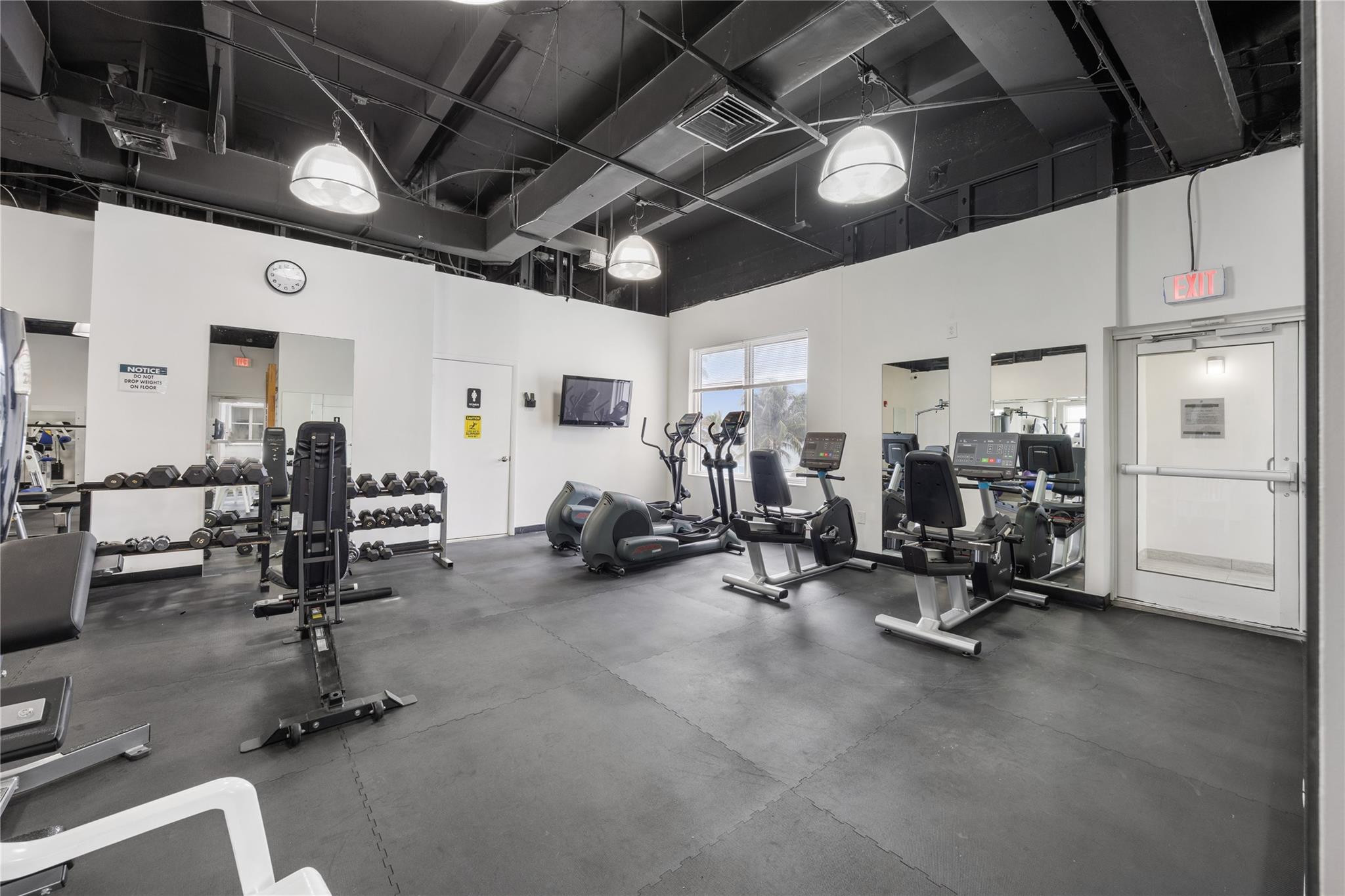 2751 S Ocean Dr 703N