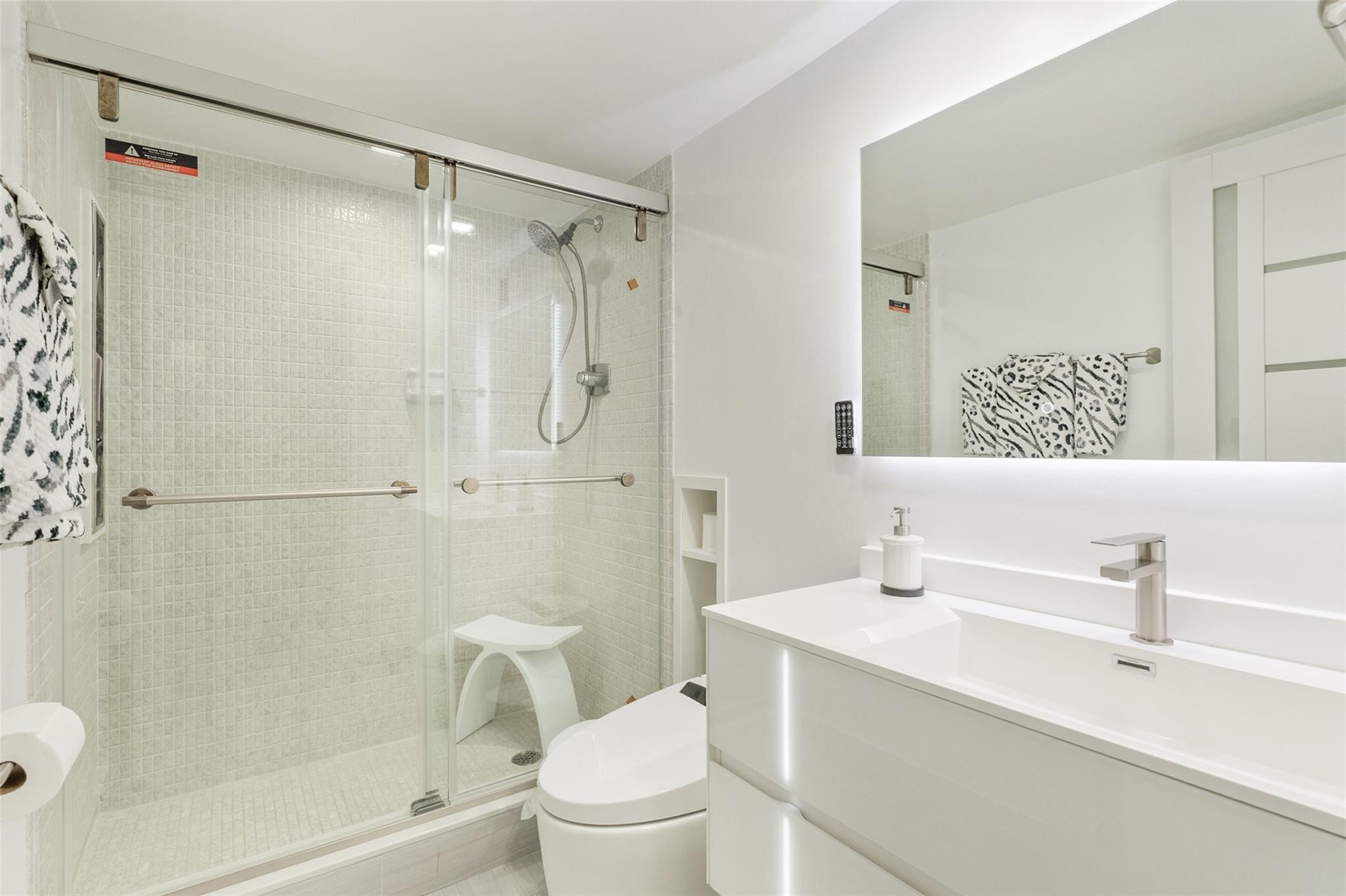 2751 S Ocean Dr 703N