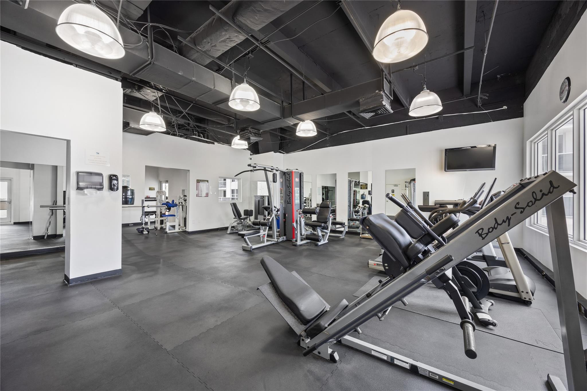 2751 S Ocean Dr 703N