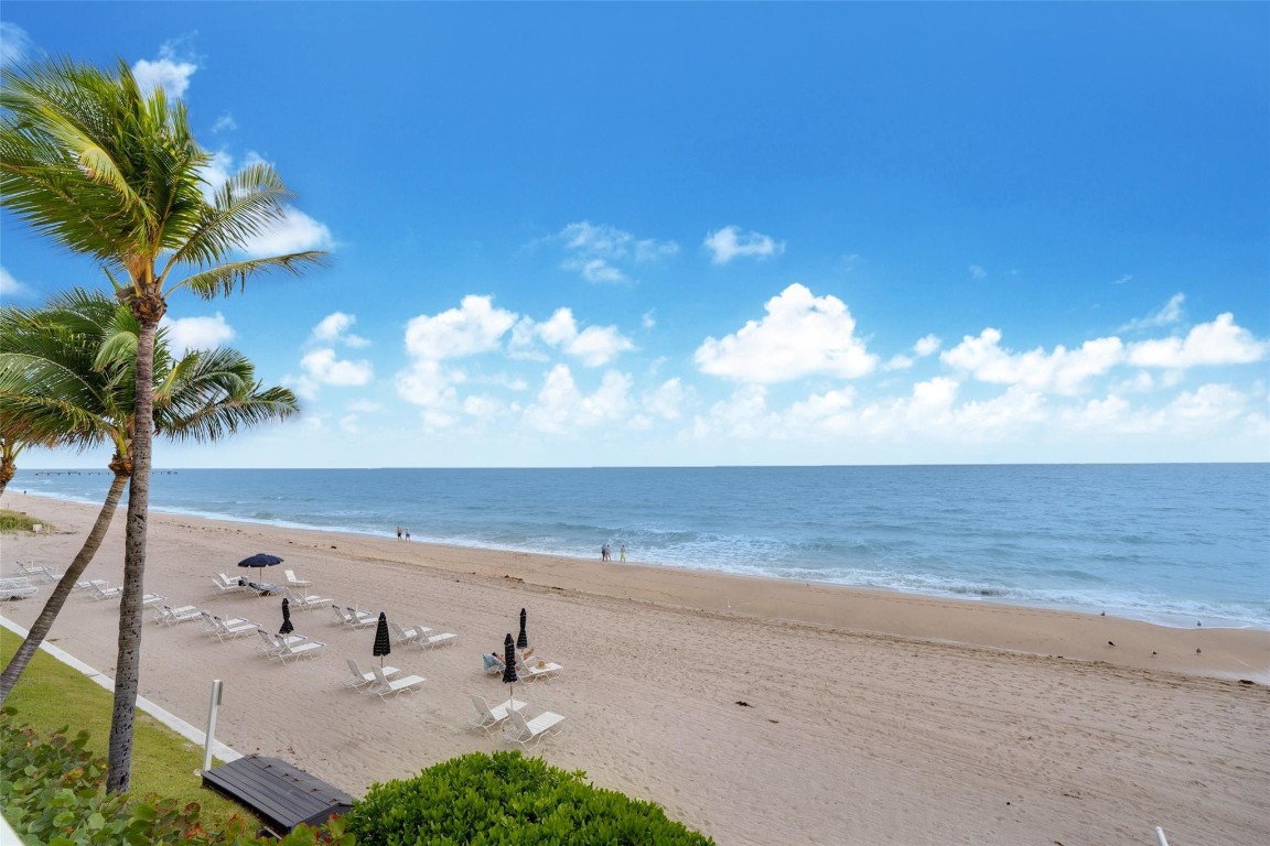 4300 N Ocean Blvd 11M