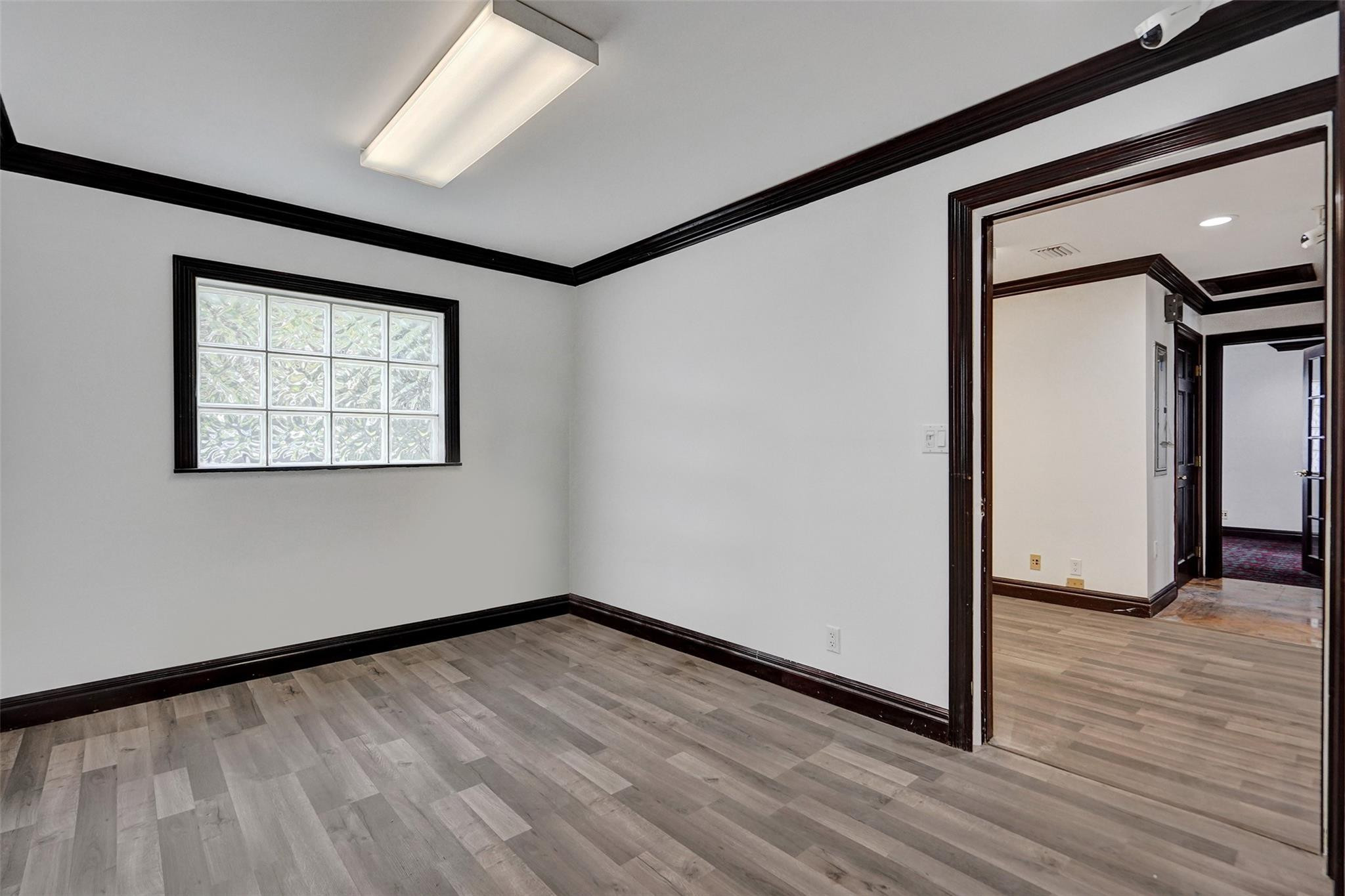 51 E Commercial Blvd