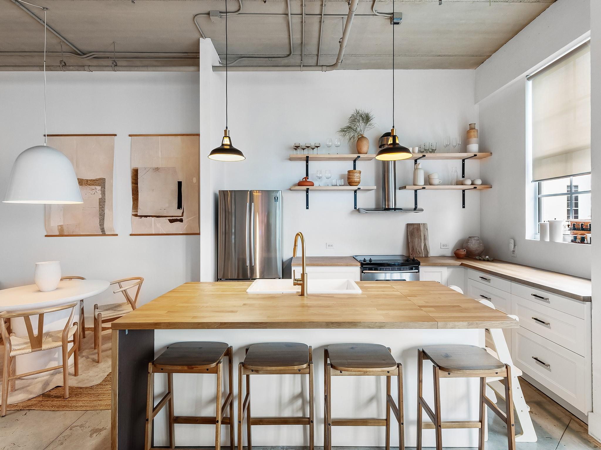 425 N Andrews Ave 304