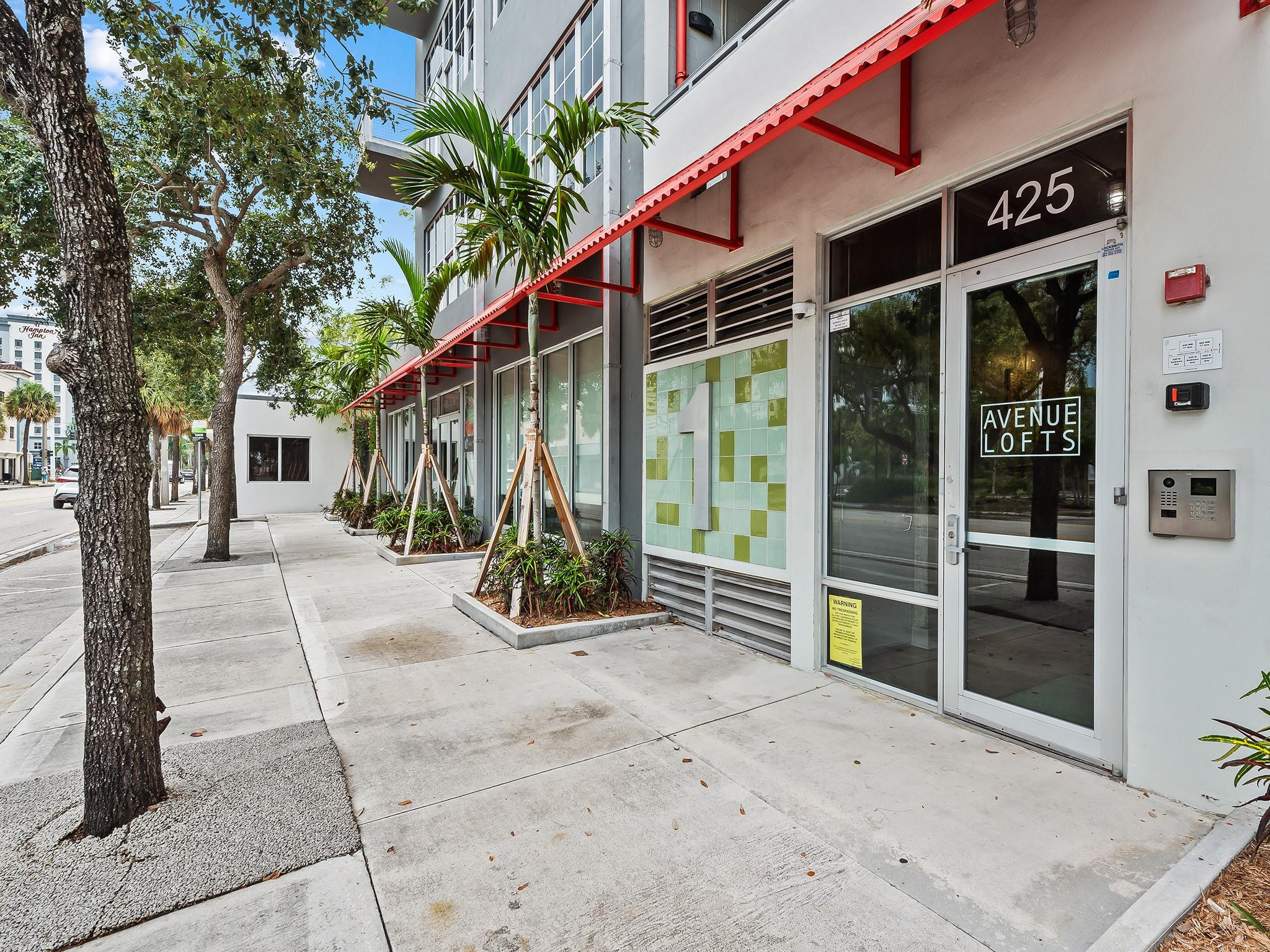 425 N Andrews Ave 304