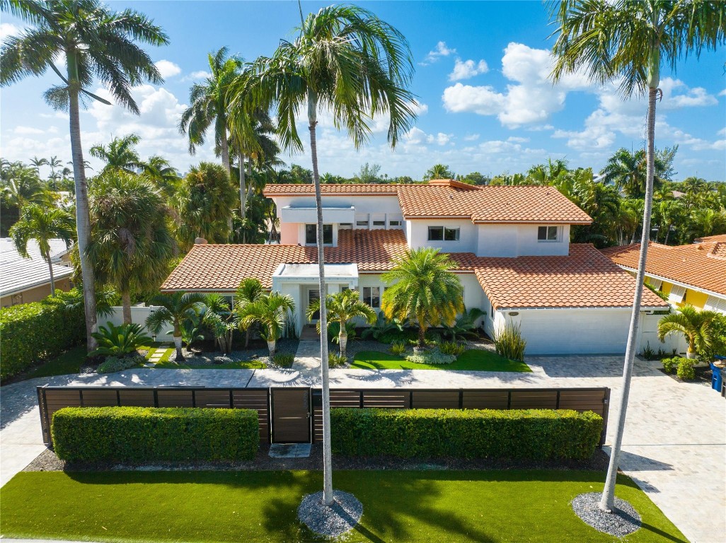 2525 Middle River Dr