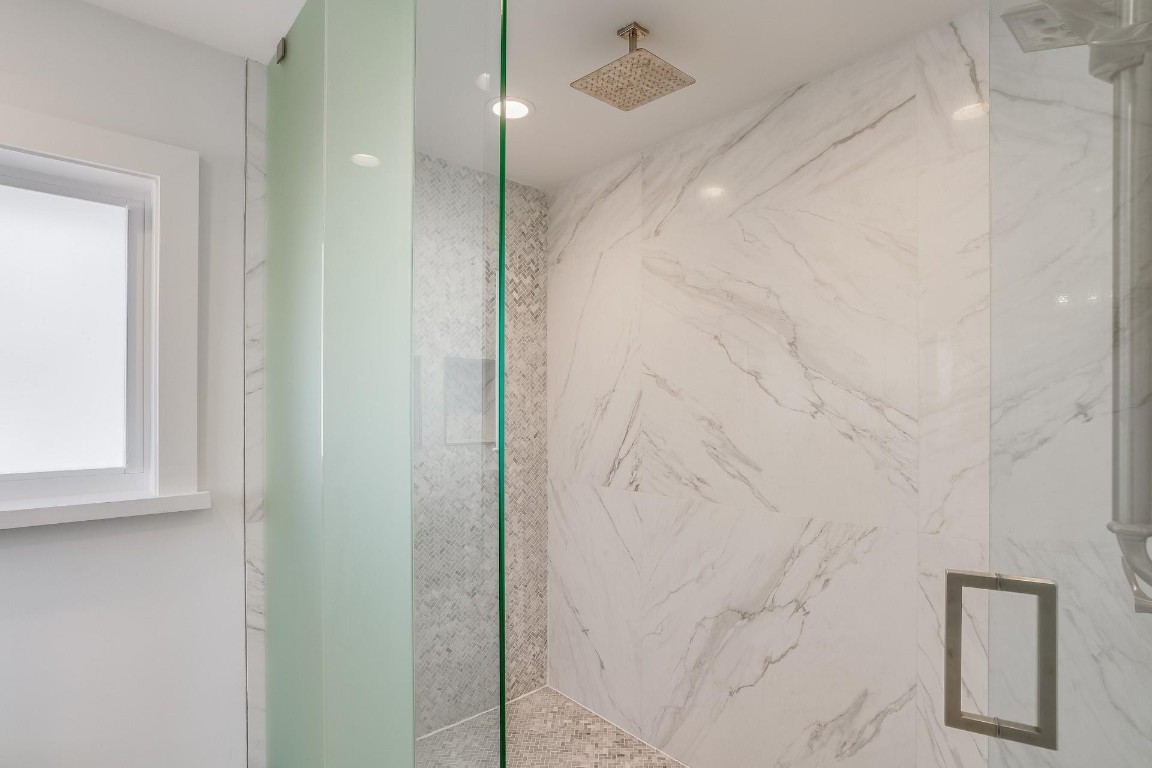 2525 Middle River Dr