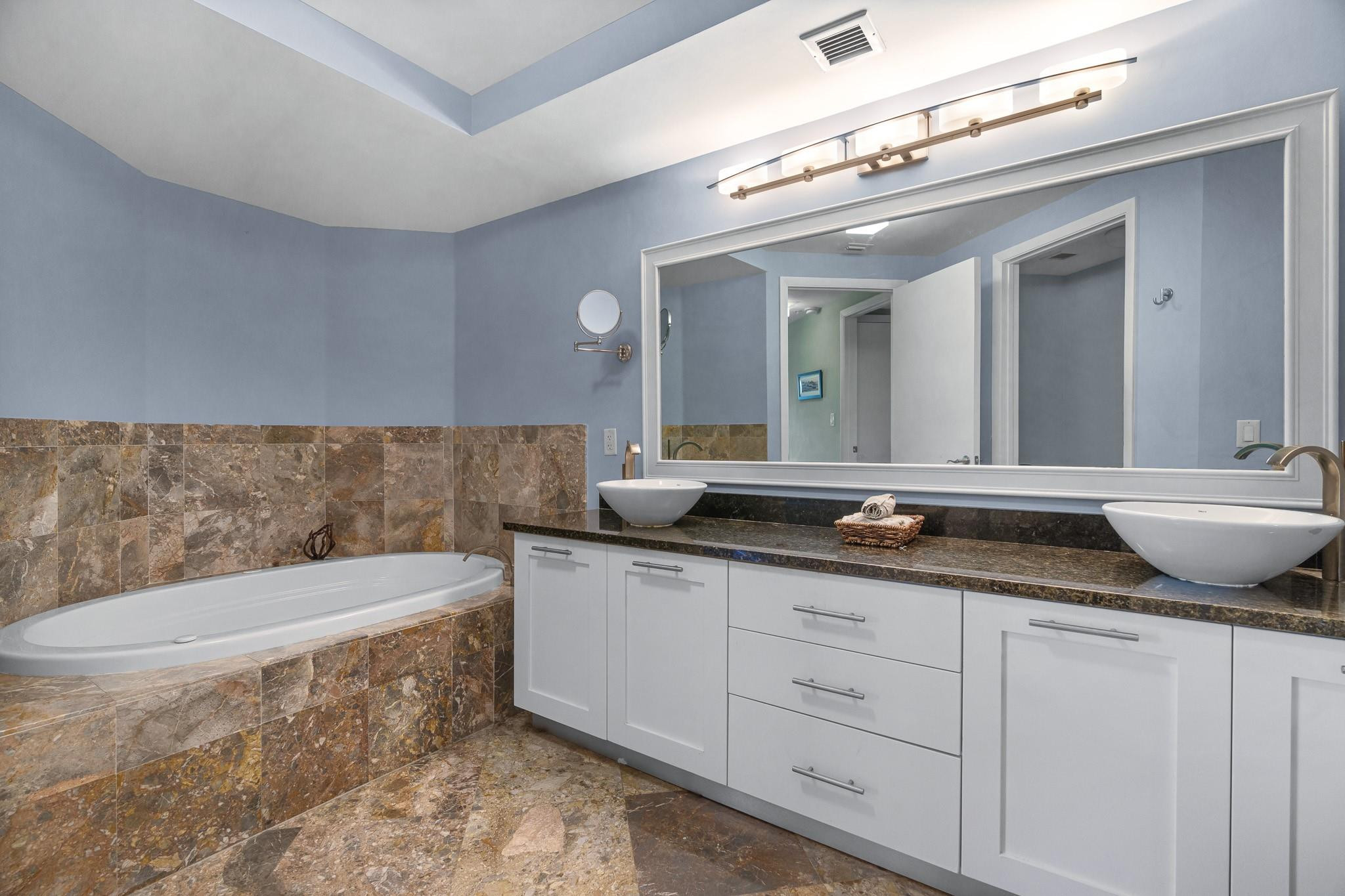 2401 N Ocean Blvd 501