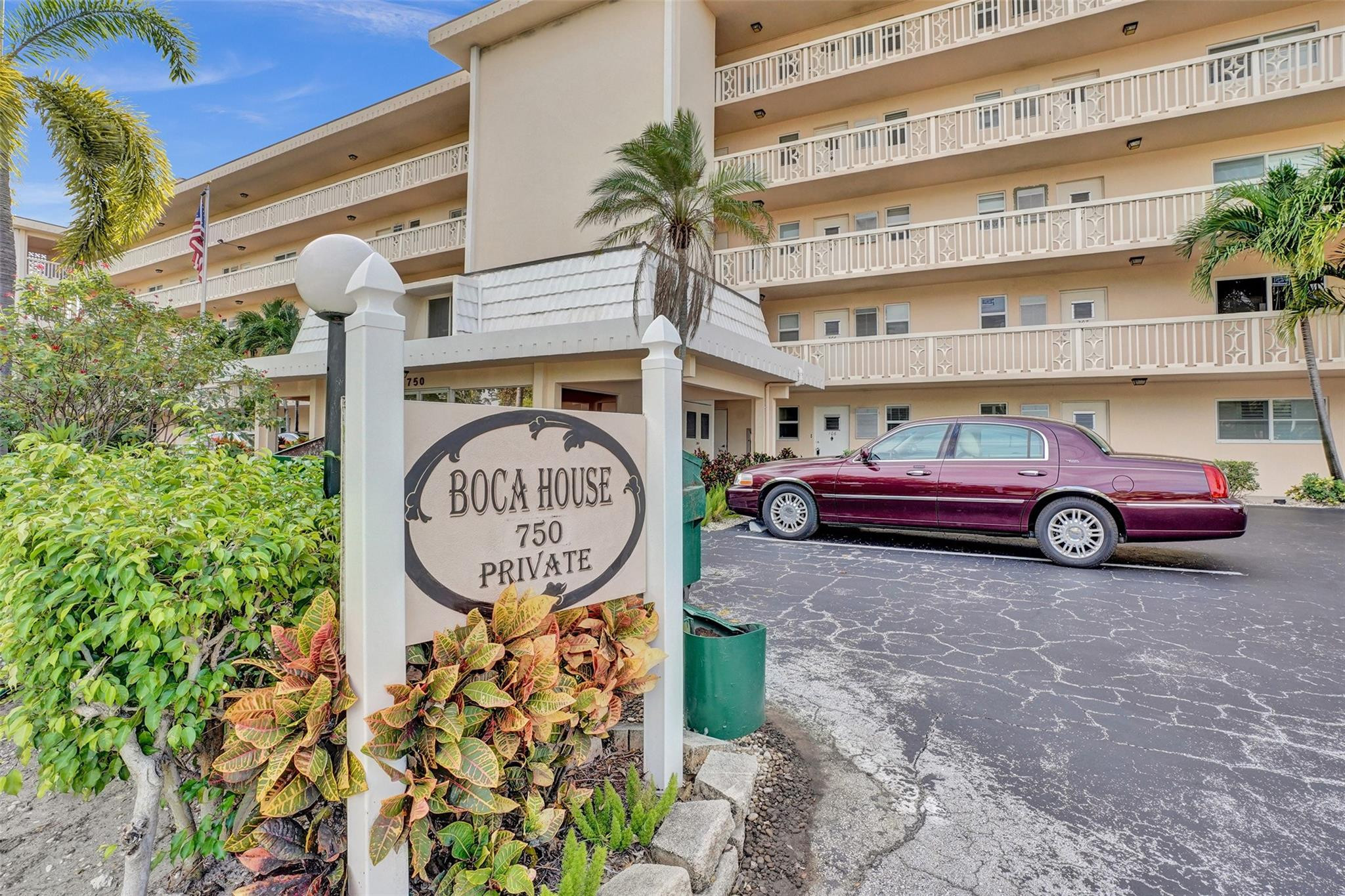 750 NE Spanish River Blvd 303