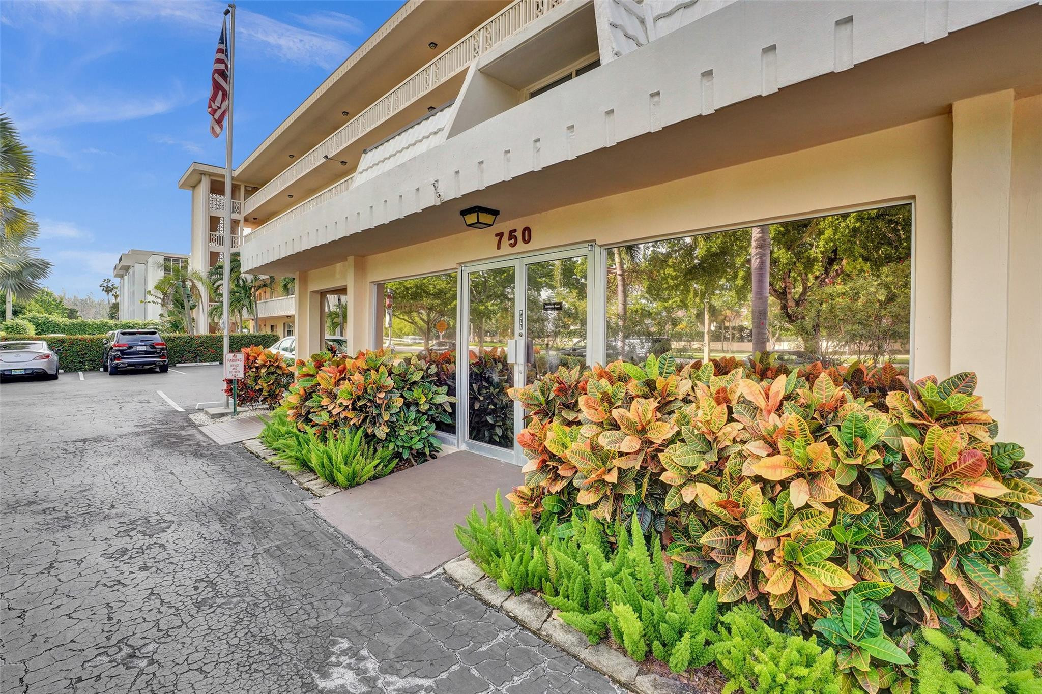 750 NE Spanish River Blvd 303