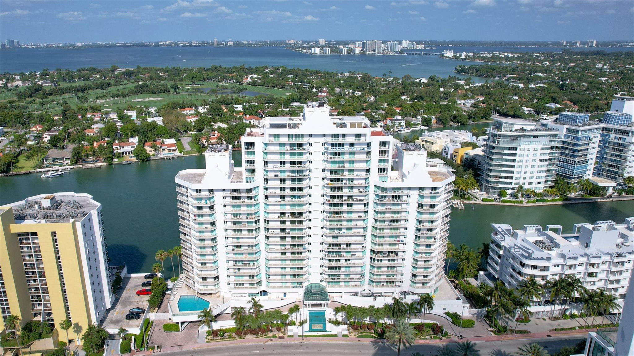 5900 E Collins Ave 406