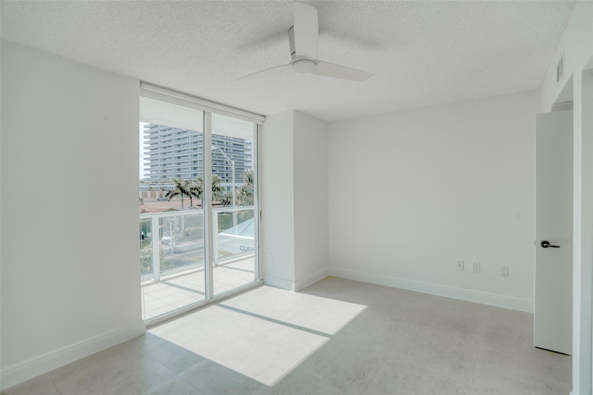 5900 E Collins Ave 406