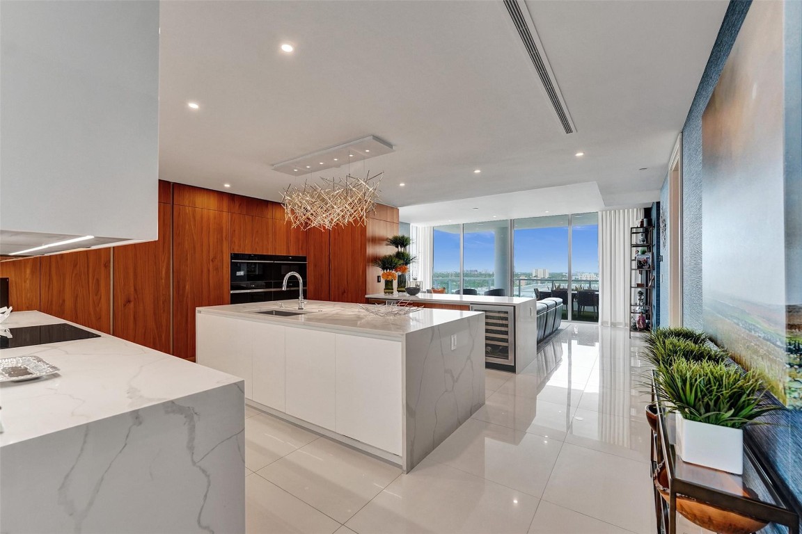 920 Intracoastal Dr 903