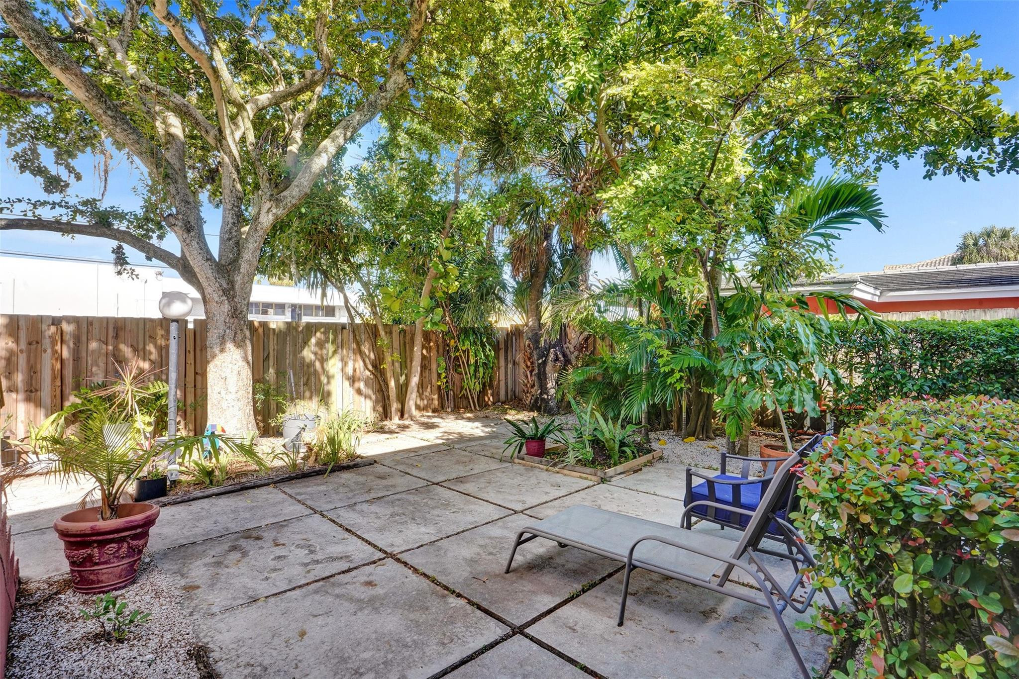 2624 NE 30th Pl 102B