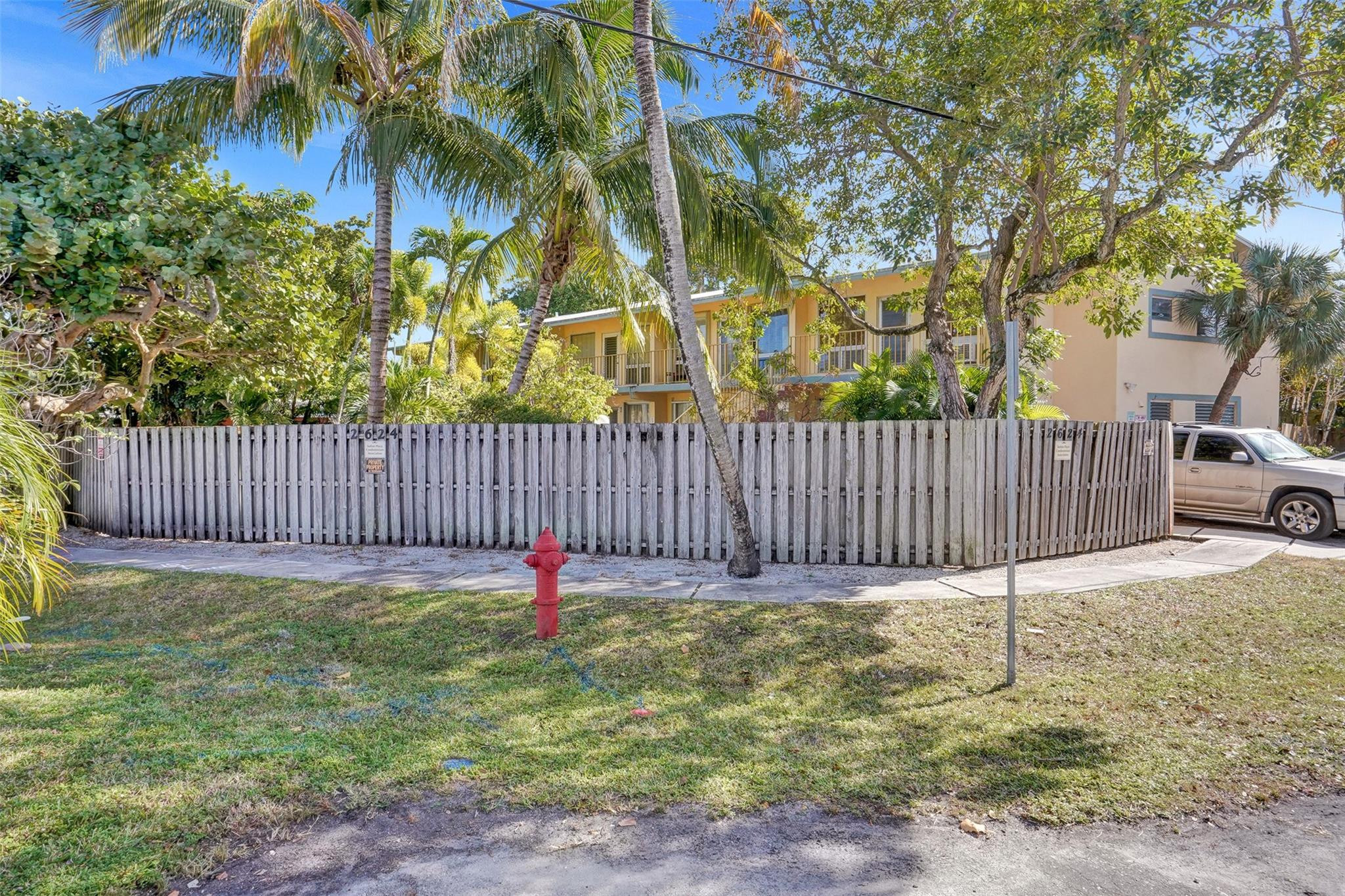 2624 NE 30th Pl 102B