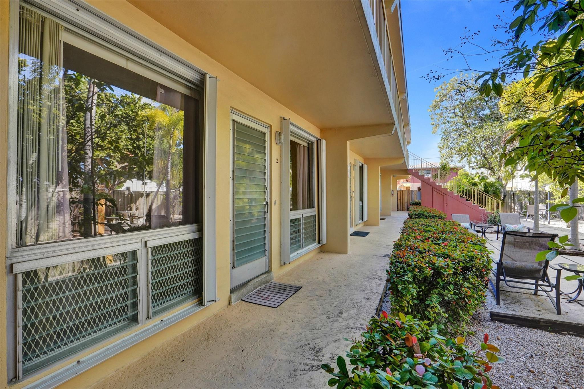 2624 NE 30th Pl 102B