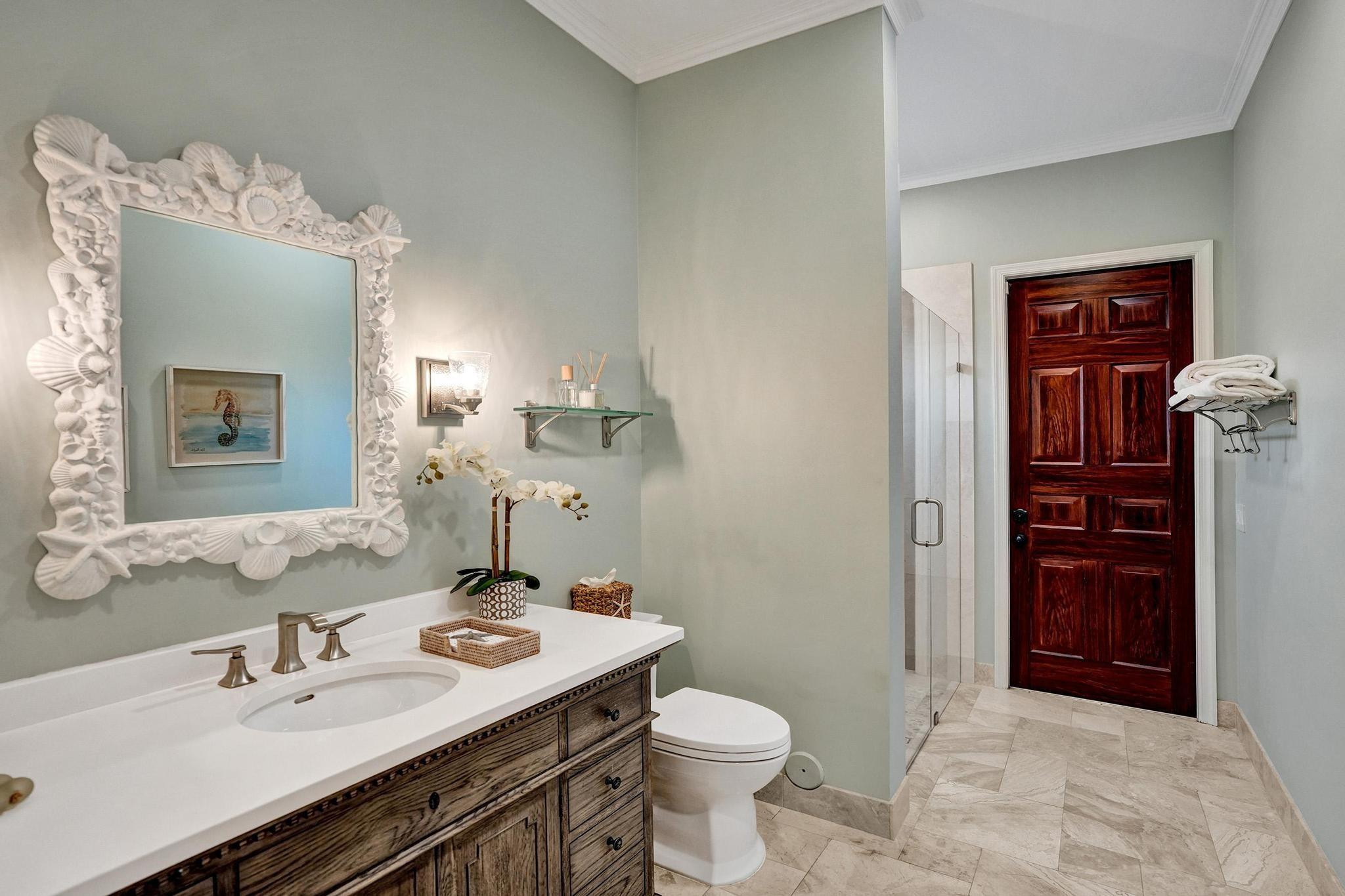 1649 Victoria Pointe Cir