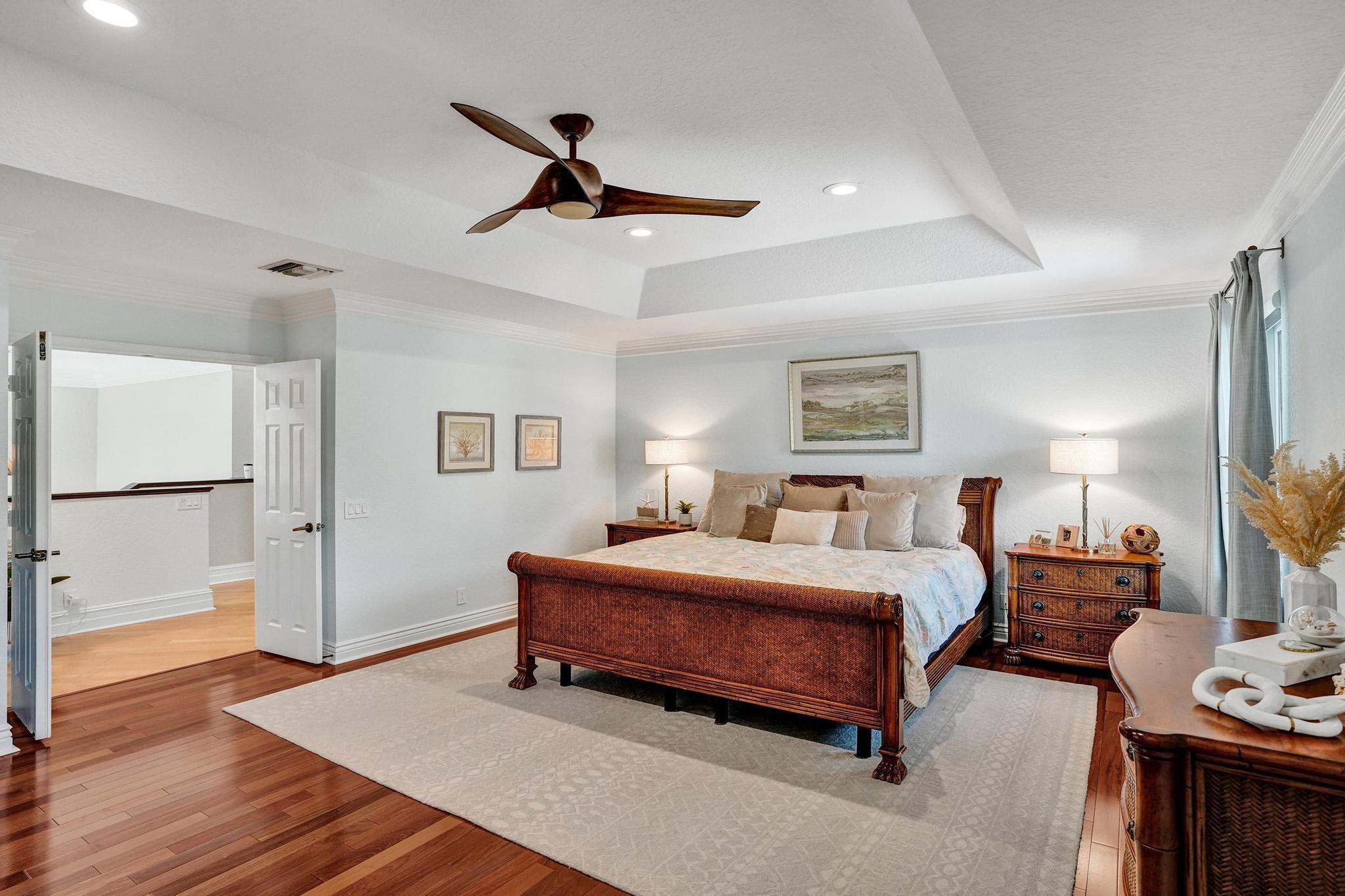 1649 Victoria Pointe Cir