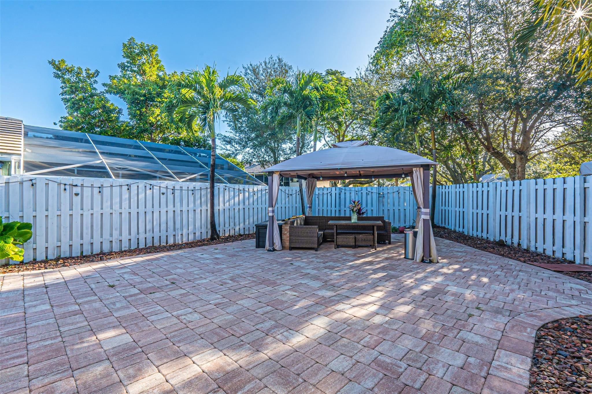 9880 NW 2nd Street, Plantation