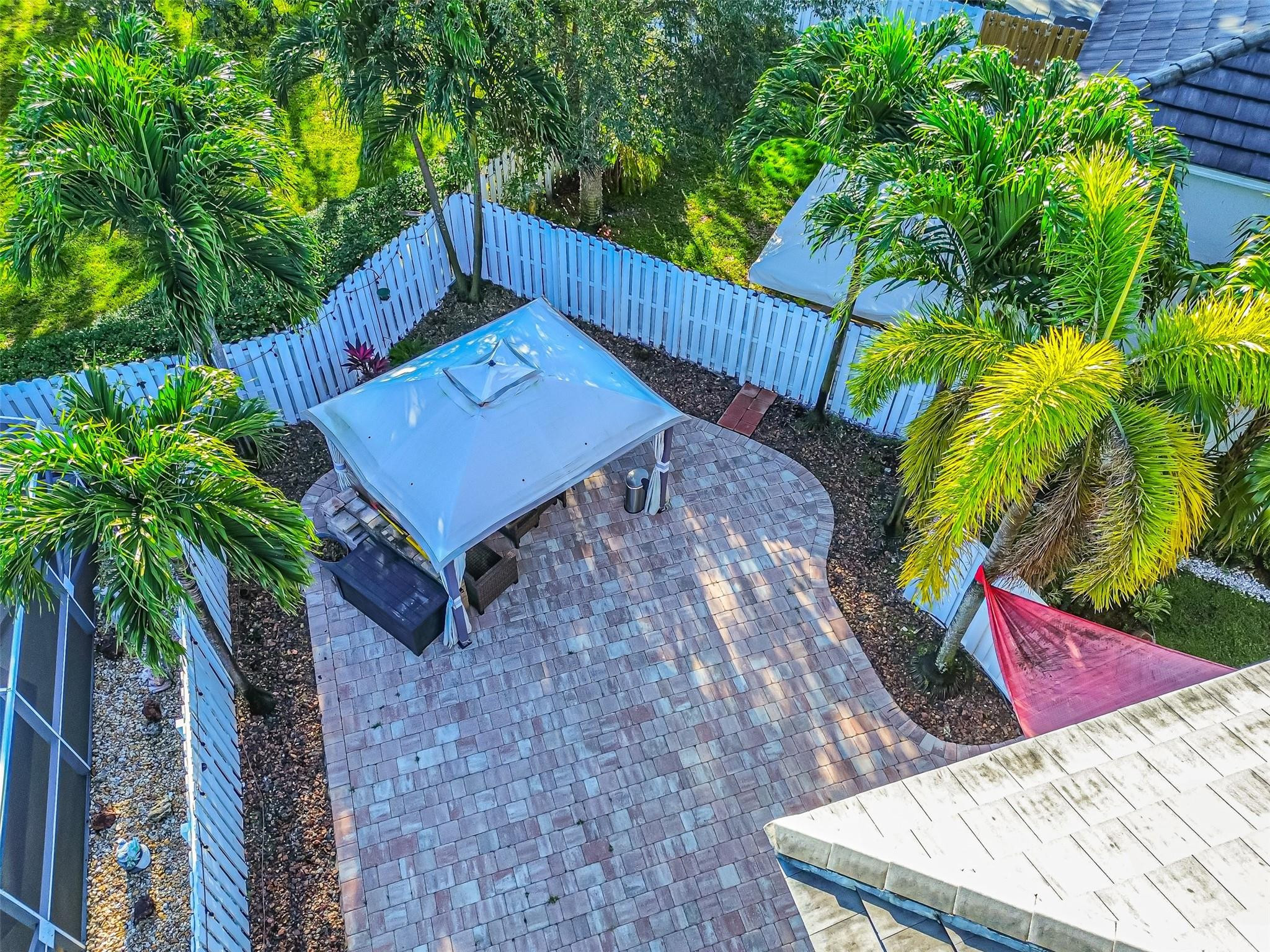 9880 NW 2nd Street, Plantation