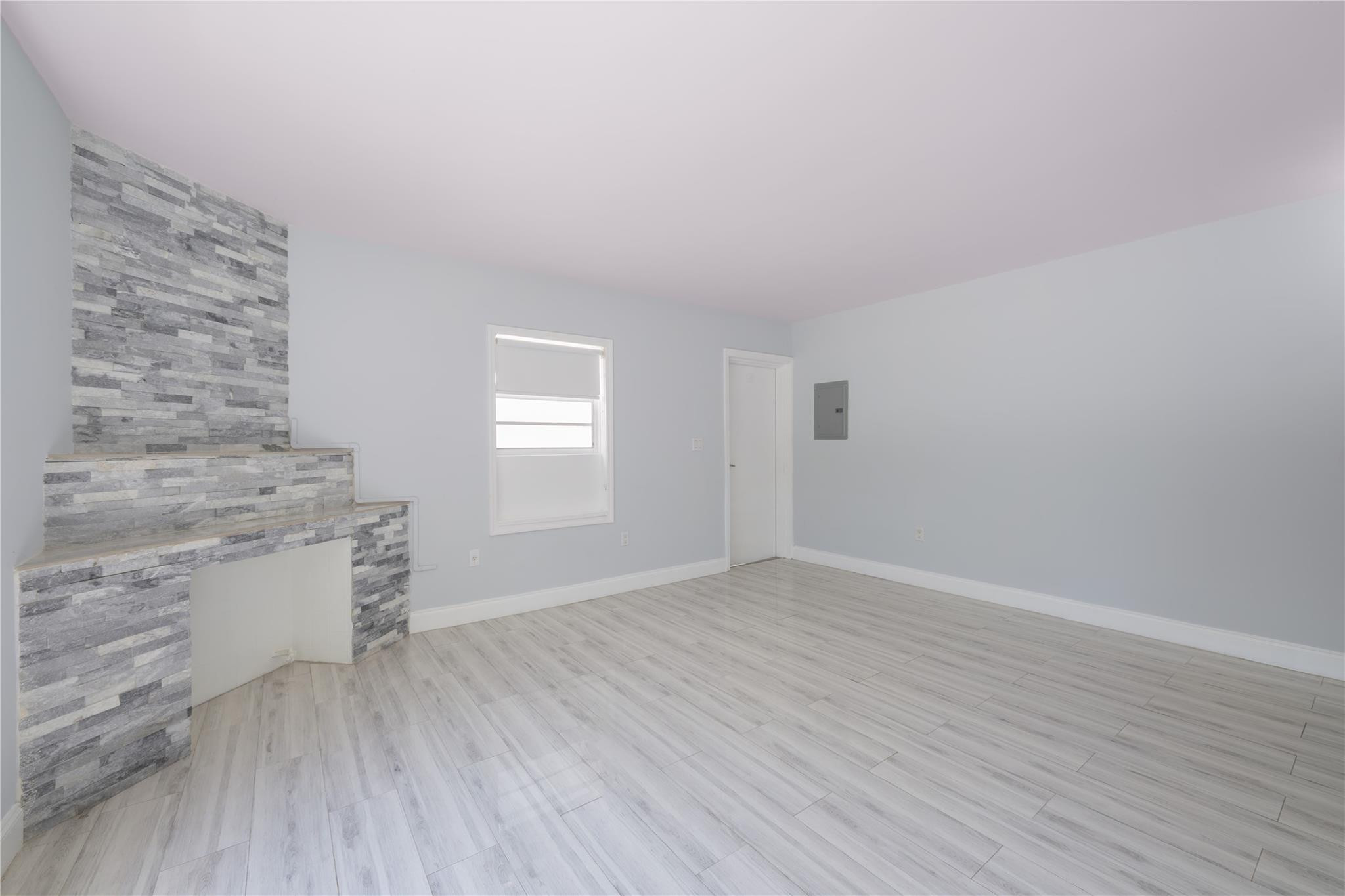 1605 E Broward Blvd 1