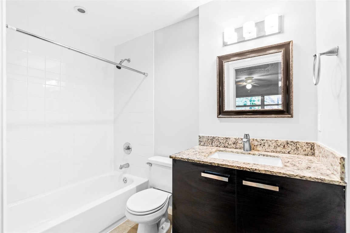 1826 N Dixie Hwy 206