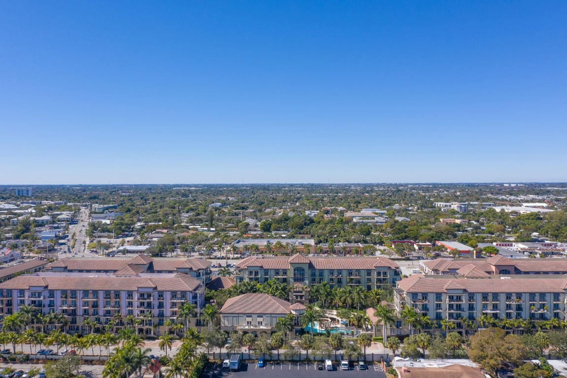 2609 NE 14th Ave 401