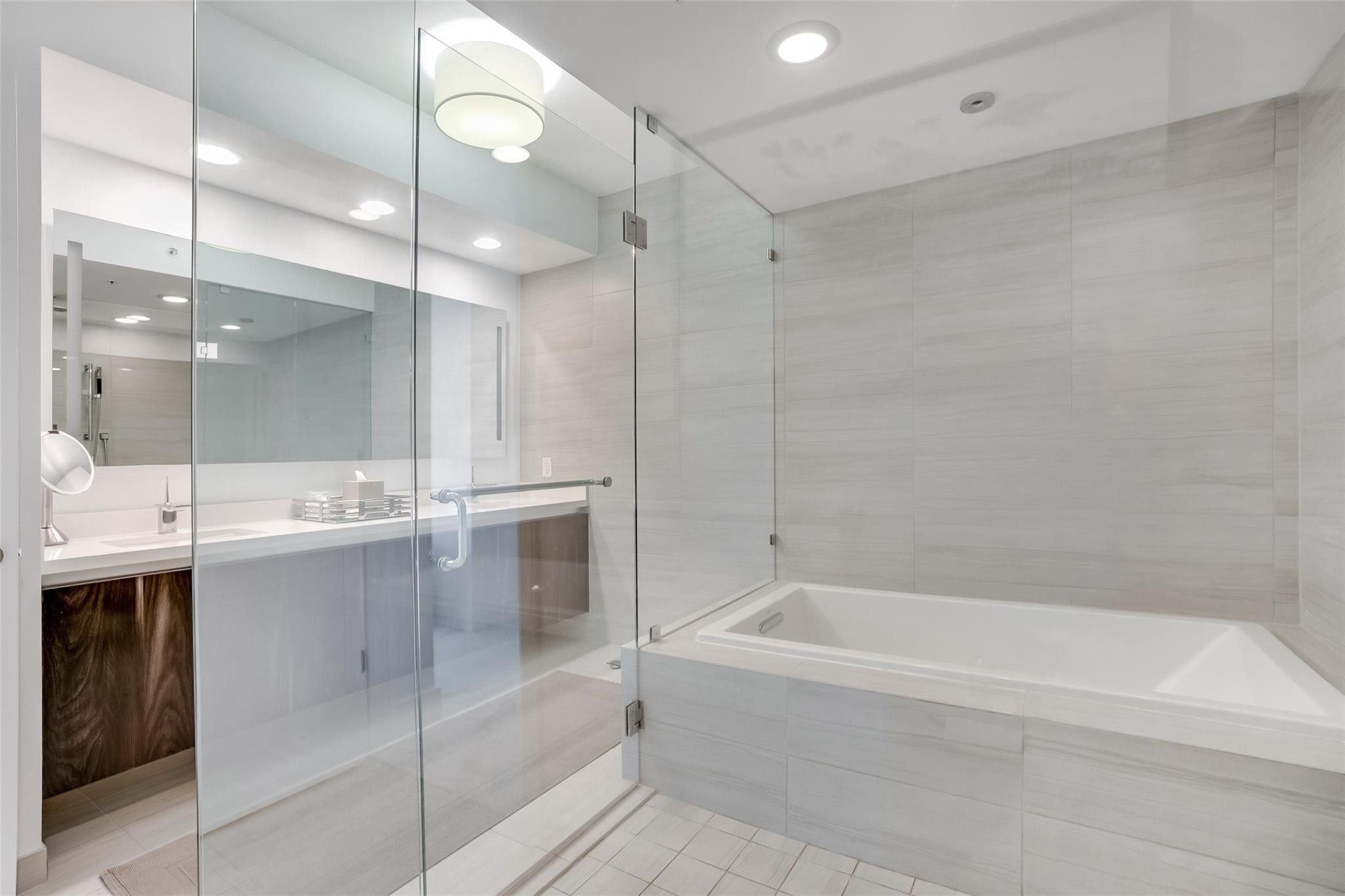 1180 N Federal Hwy 1203