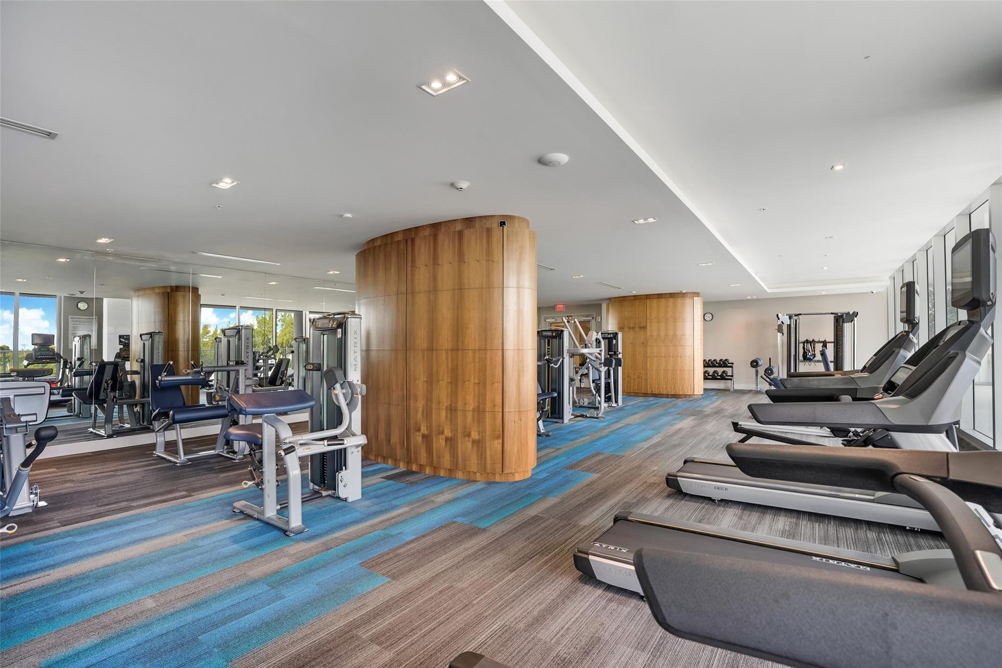 1180 N Federal Hwy 1203