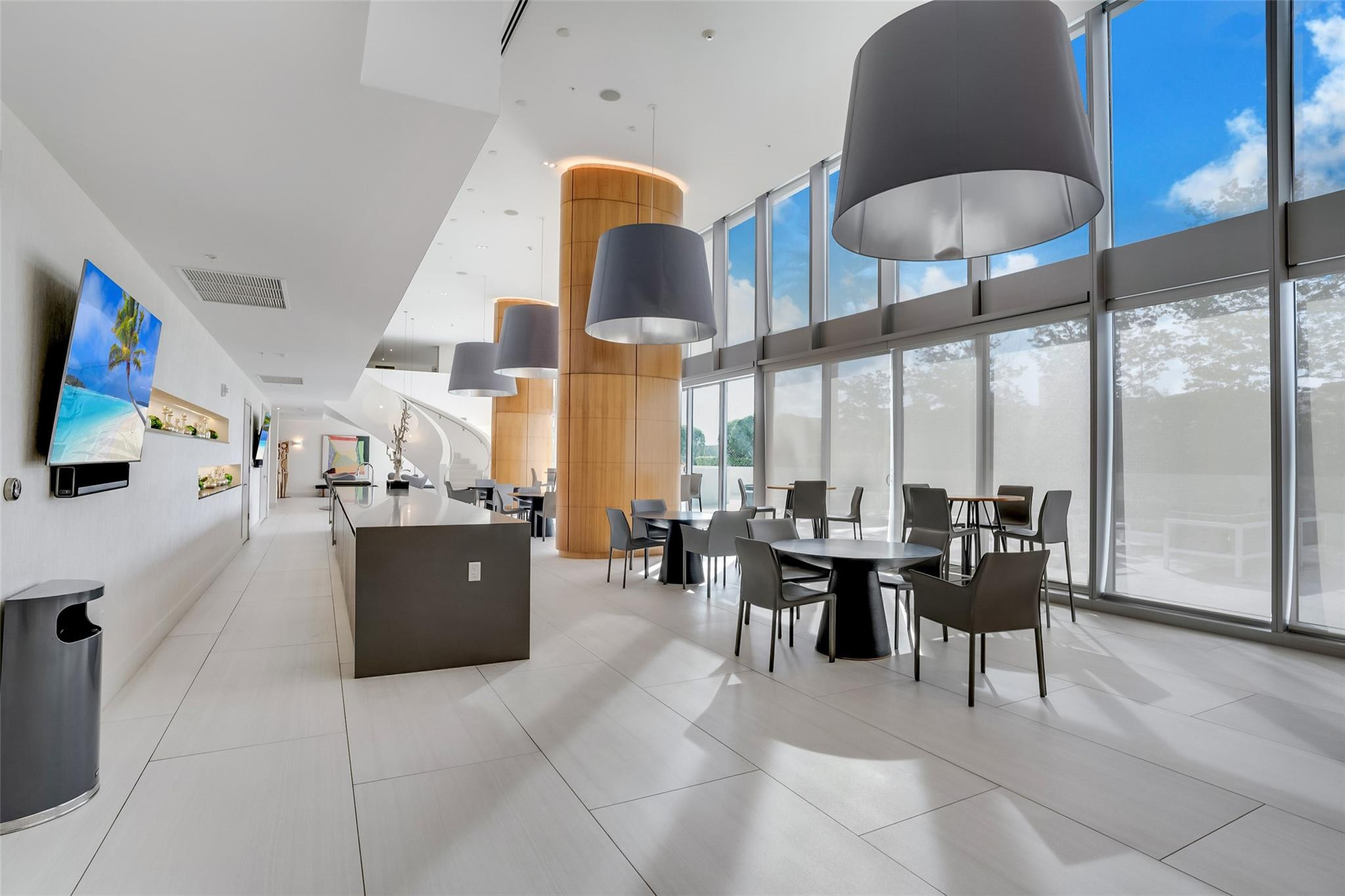 1180 N Federal Hwy 1203