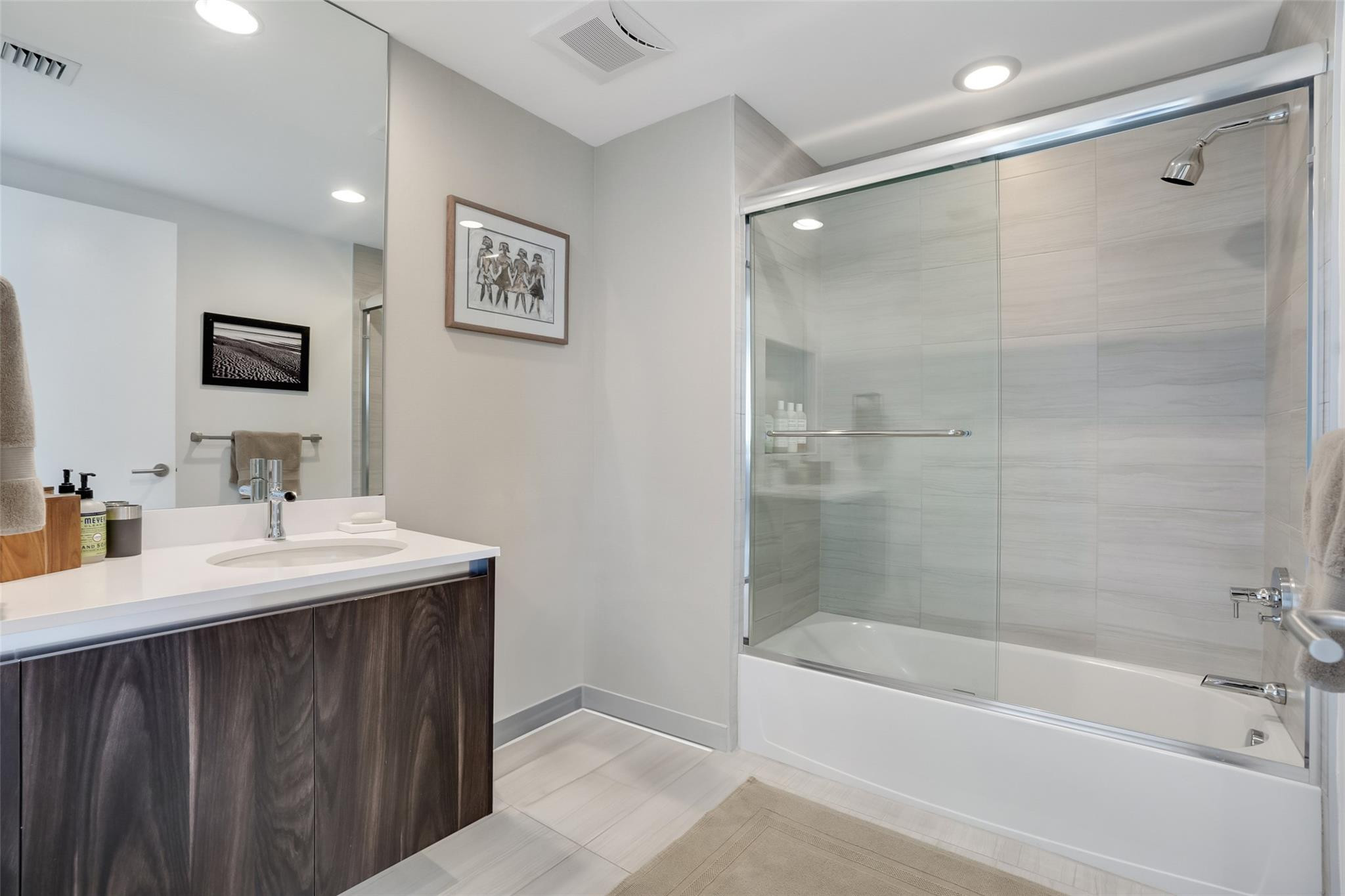 1180 N Federal Hwy 1203