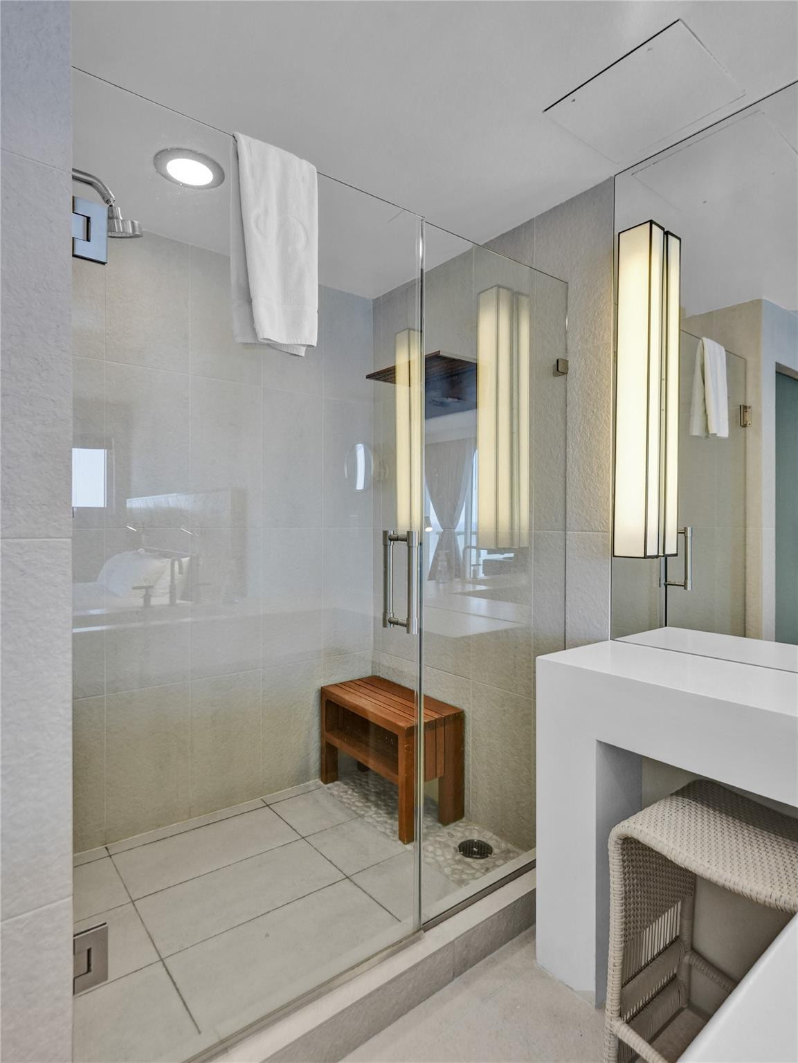 3101 Bayshore Dr 2409