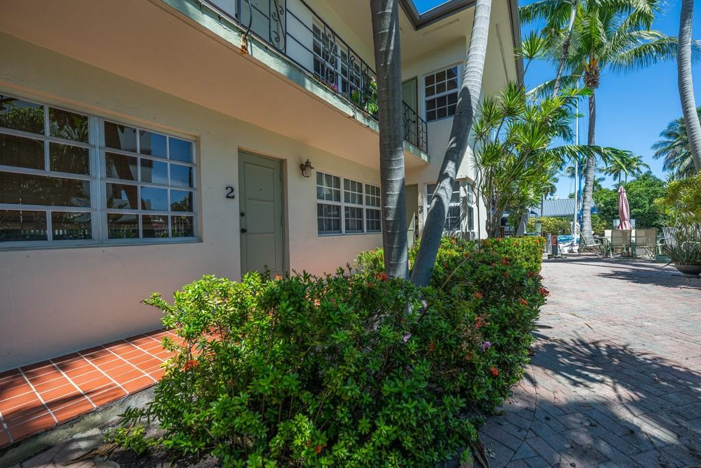 86 Isle Of Venice Dr 2