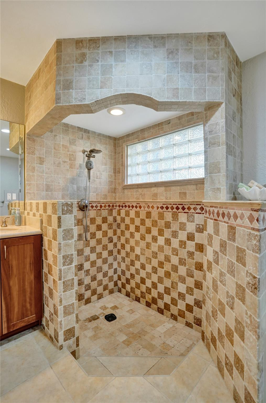 4909 N Travelers Palm Ln